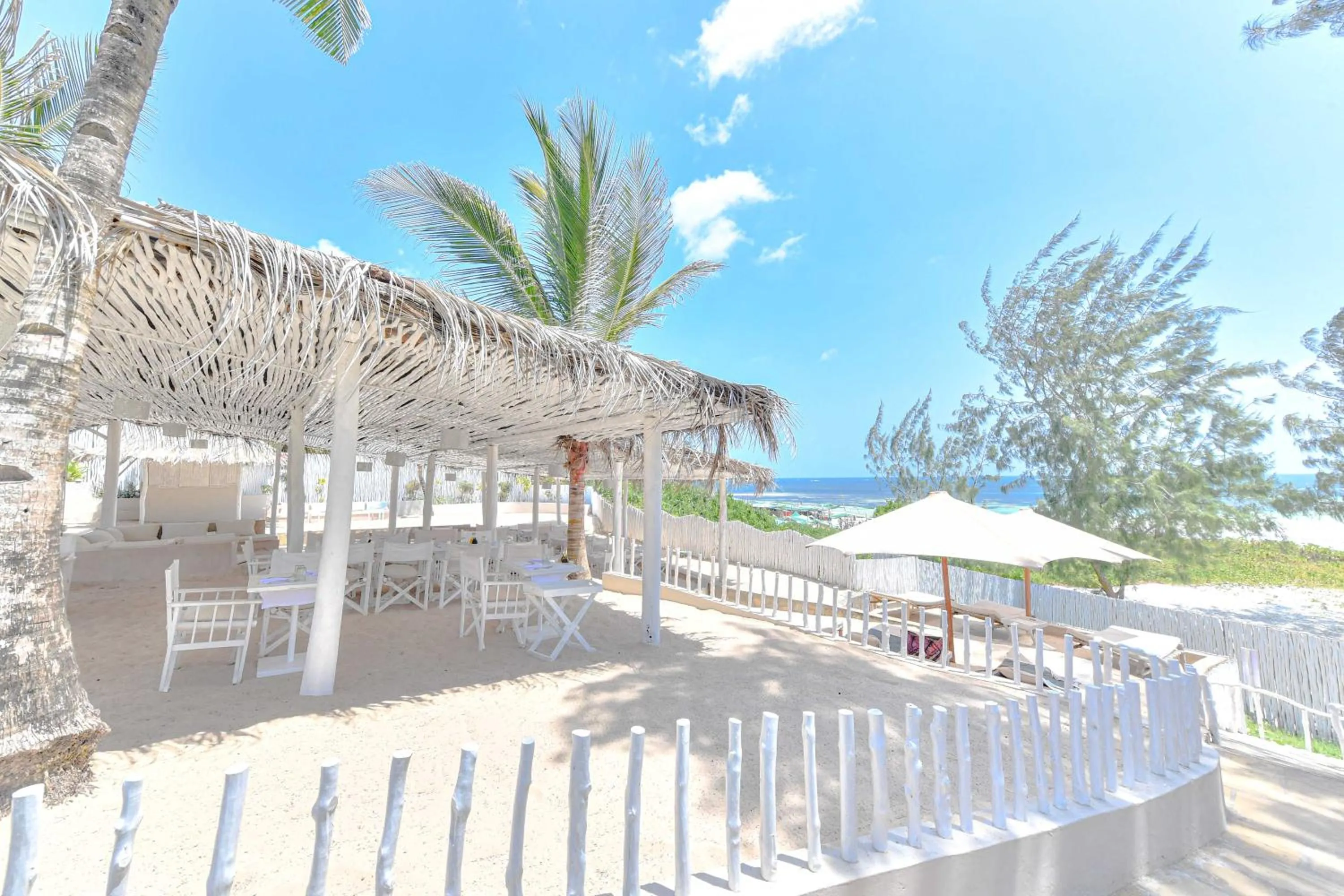 Restaurant/places to eat in Kobe Suite Resort