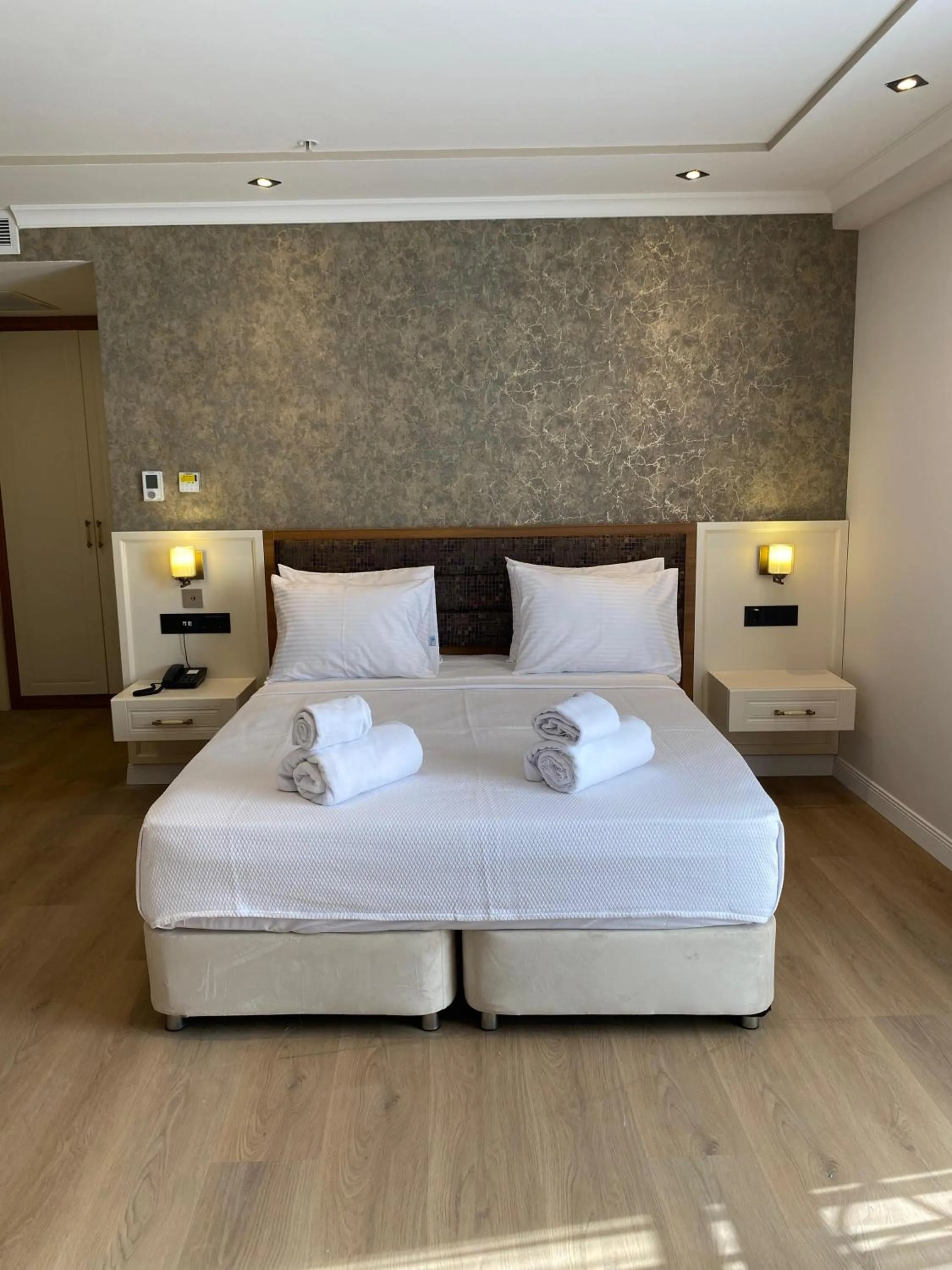 Bed in By Otel Nilüfer