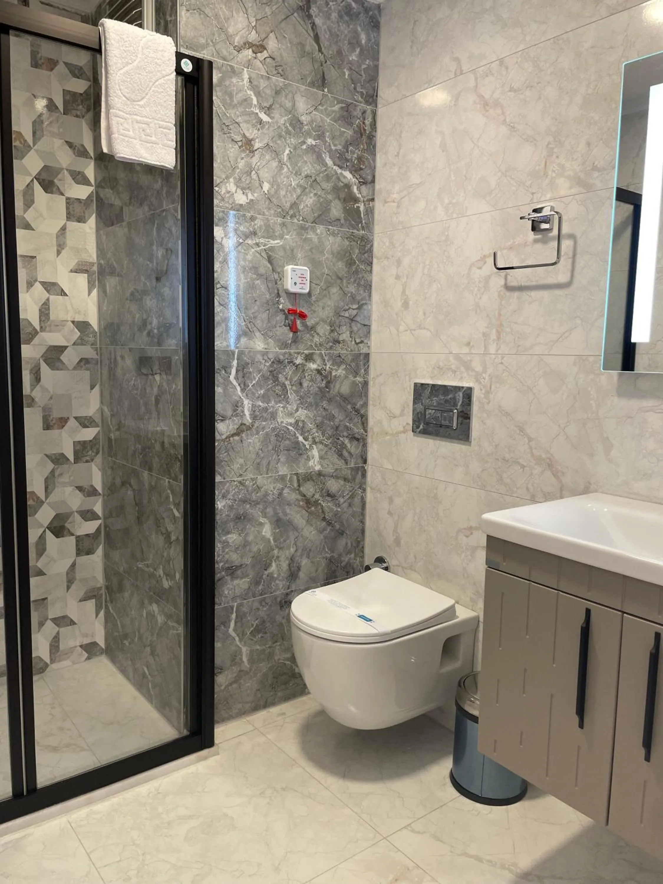 Shower in By Otel Nilüfer