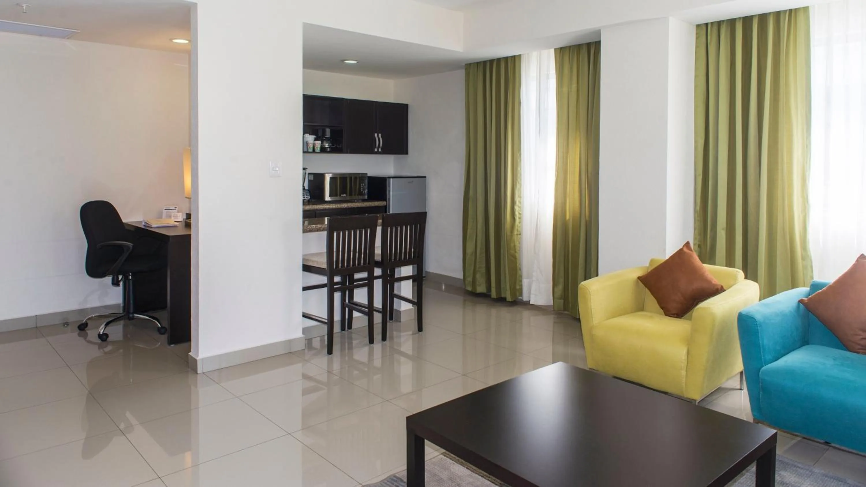 Bedroom in Holiday Inn Express Xalapa by IHG