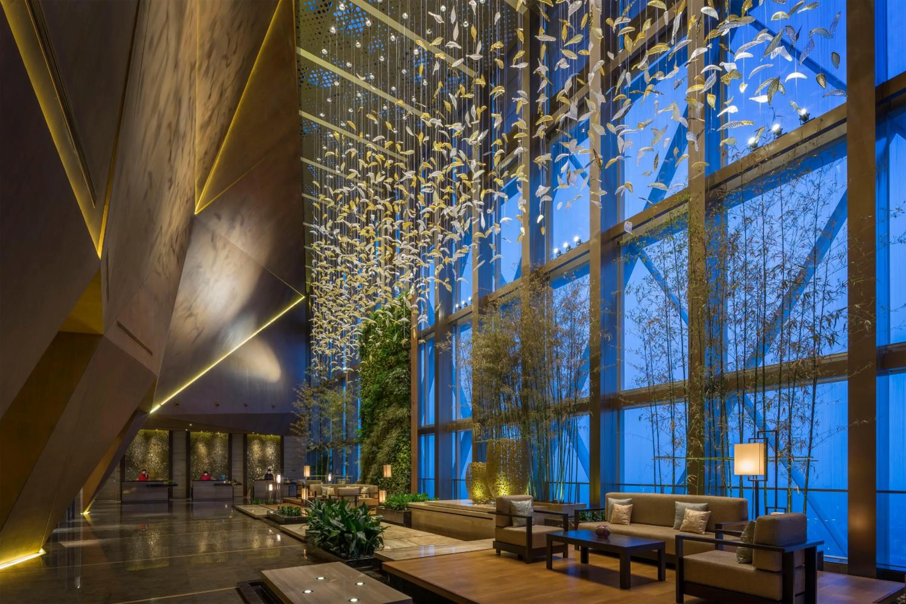 Property building in HUALUXE Hotels & Resorts Nanchang High-Tech Zone, an IHG Hotel