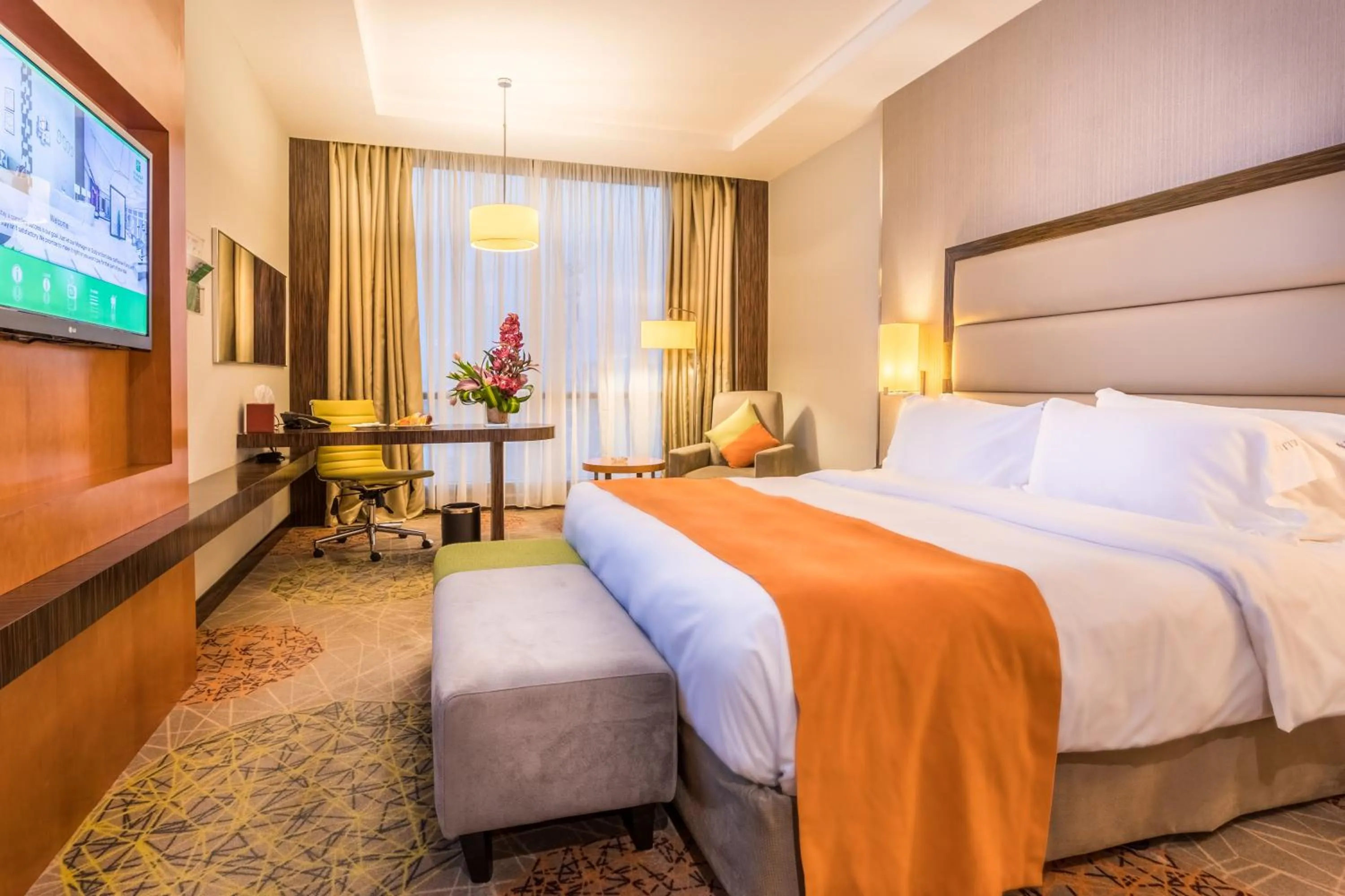 Photo of the whole room, Bed in Holiday Inn Jeddah Gateway by IHG