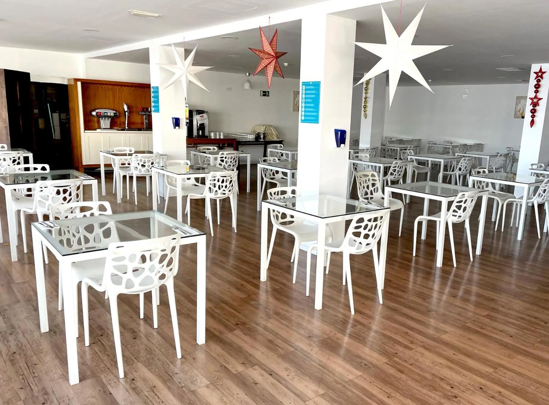 Restaurant/places to eat in Hotel Plaza Palmeras