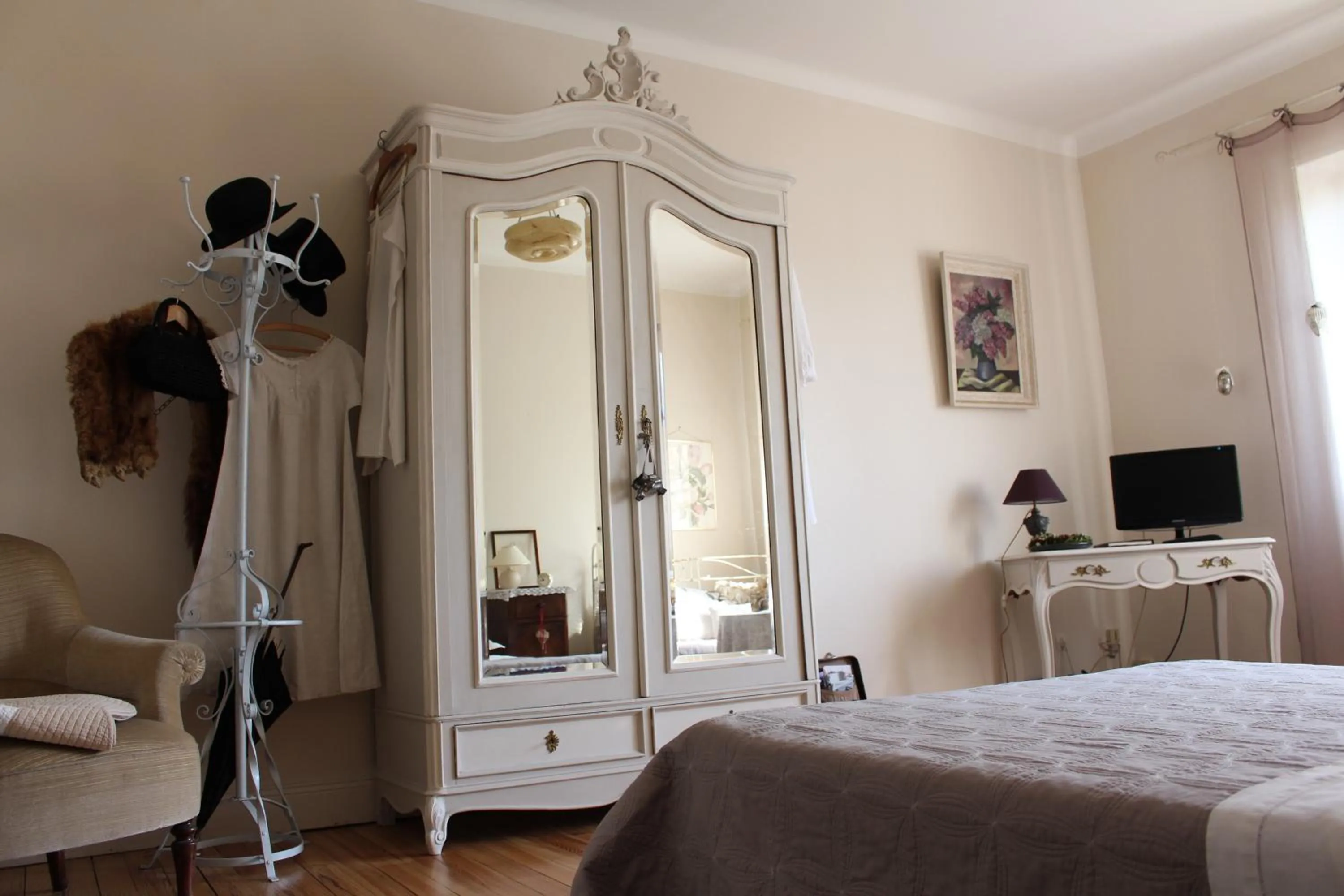 Day, Bed in La Chambre de Marie