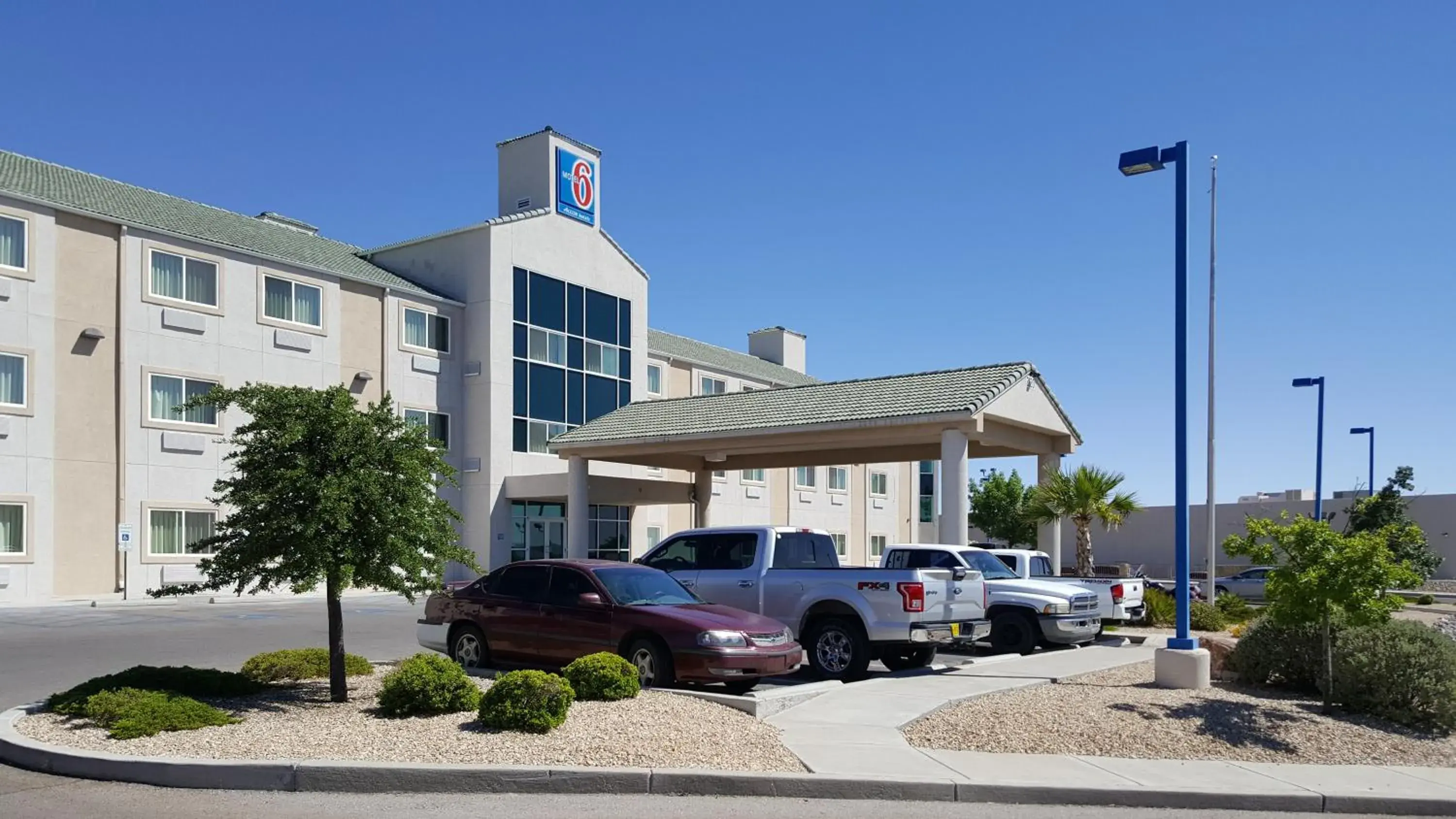 Studio 6 Las Cruces, NM Telshor Studio 6 Las Cruces, NM Telshor