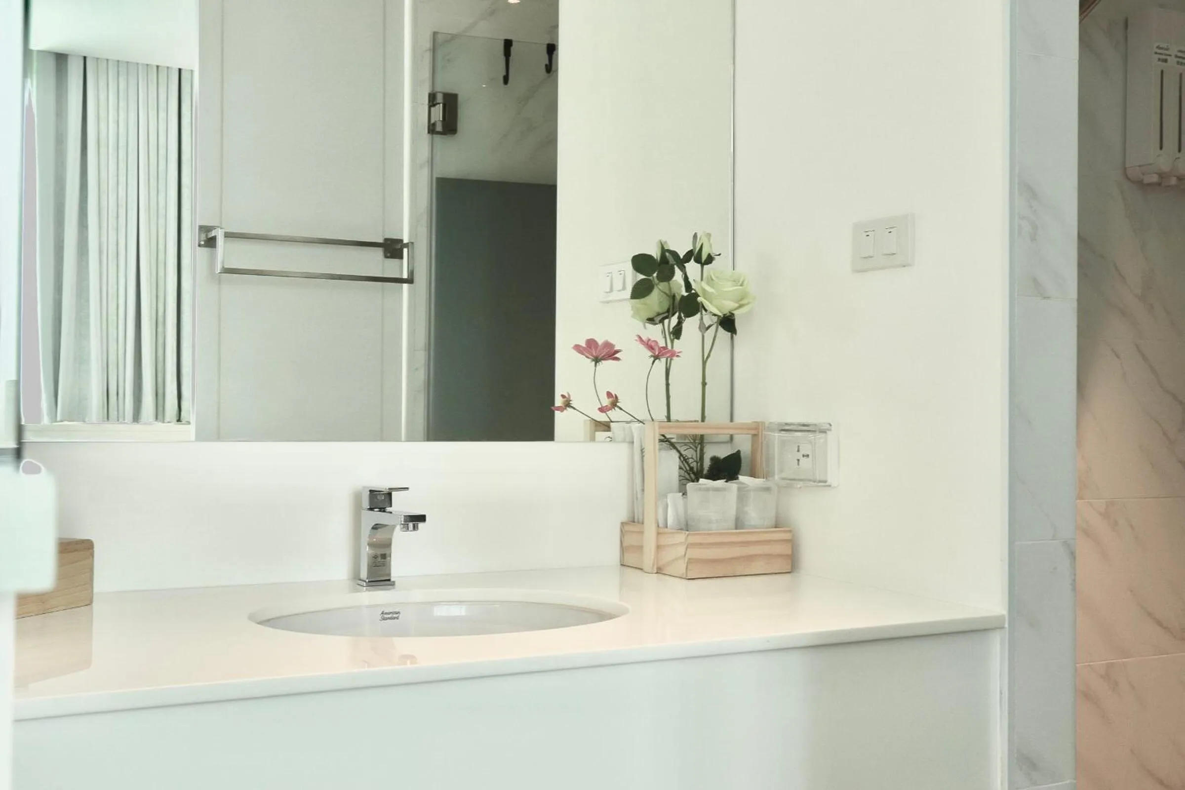 Bathroom in ResT Bangkok Poshtel