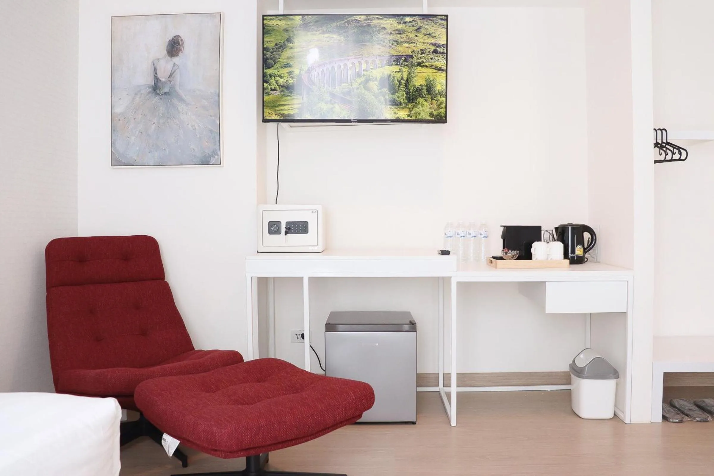 Seating area in ResT Bangkok Poshtel