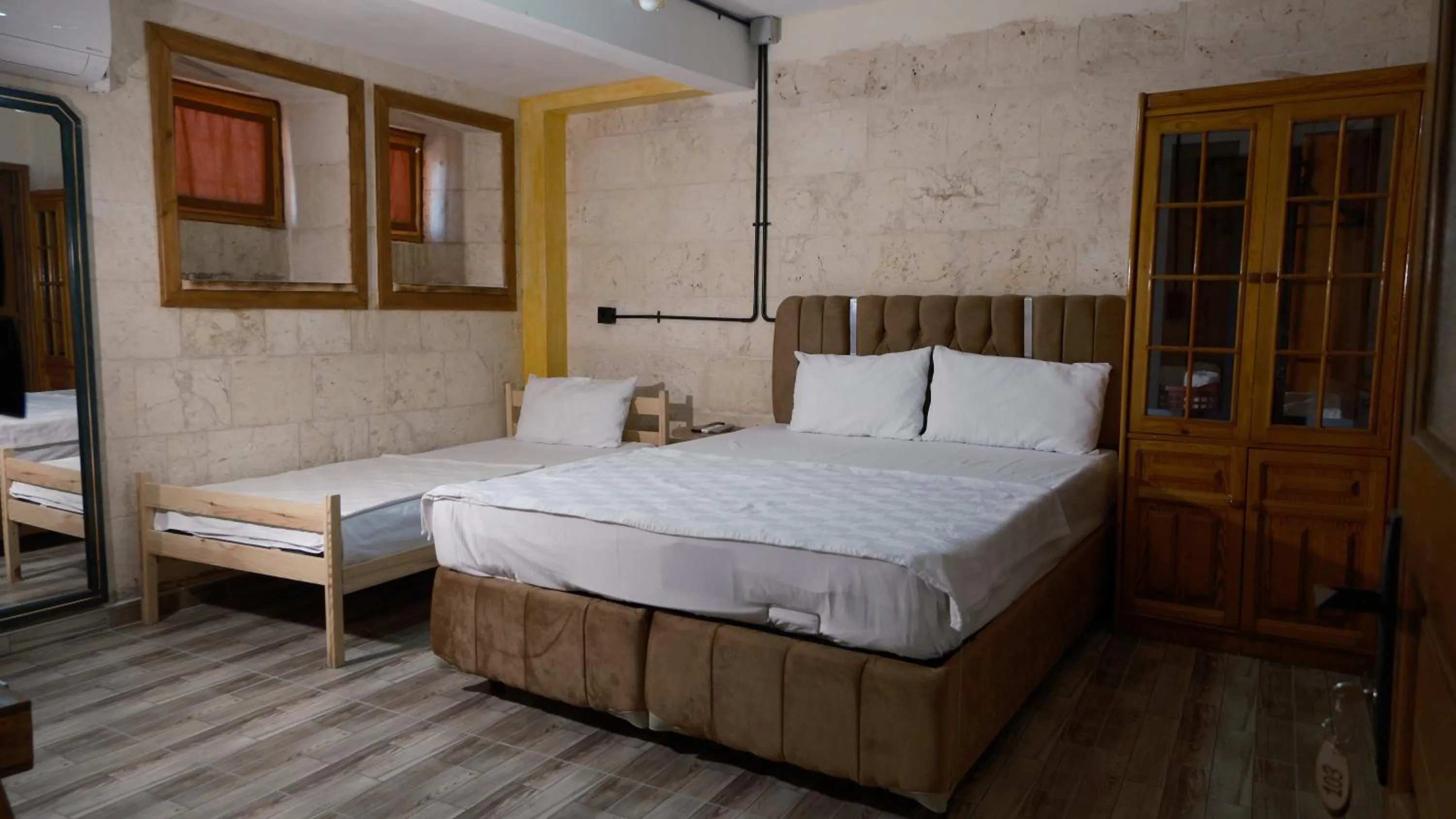 Bed in Ruken Hanım Konağı