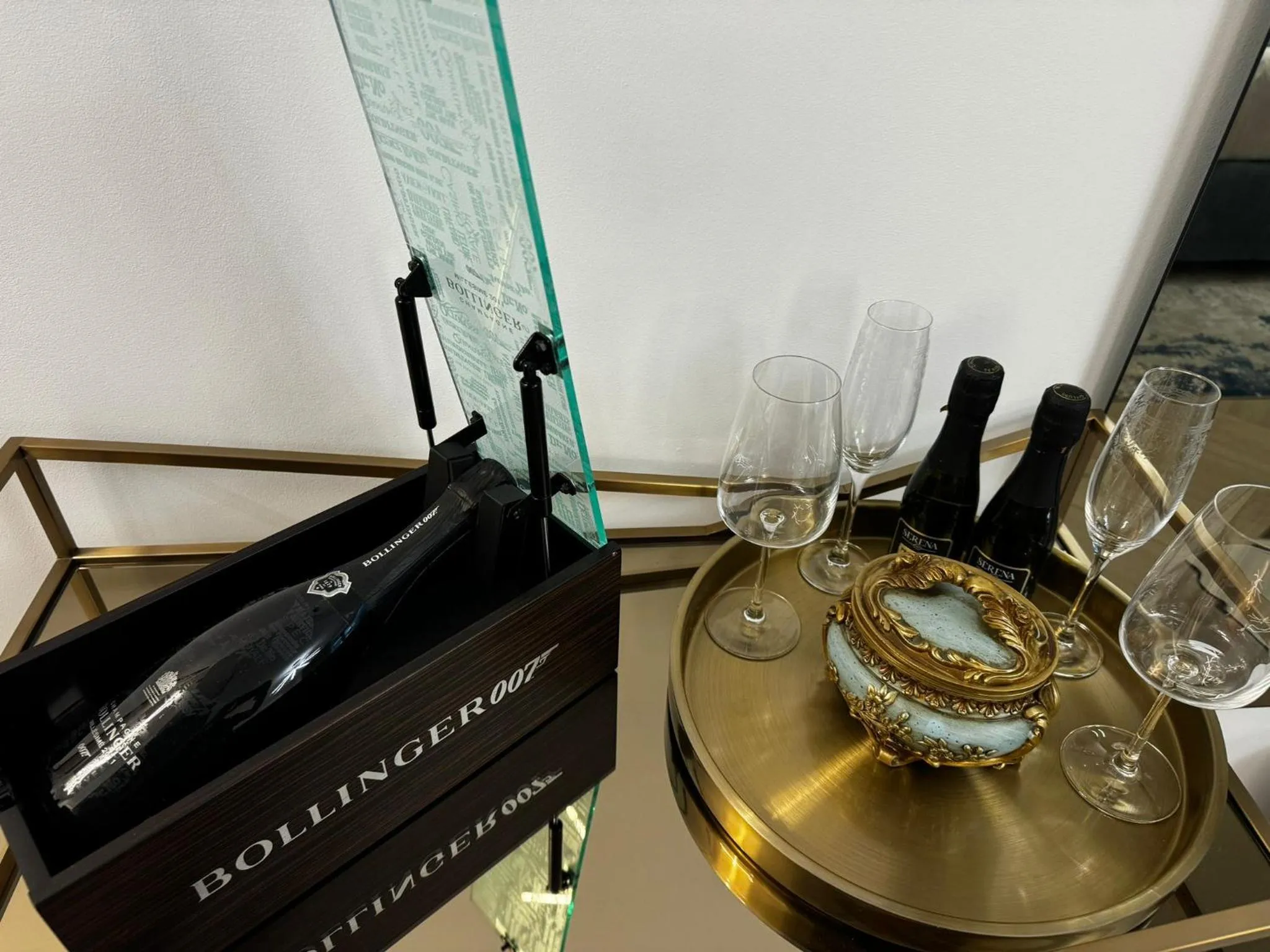 Drinks in Studio Bianca in complex Sea On Mamaia Nord