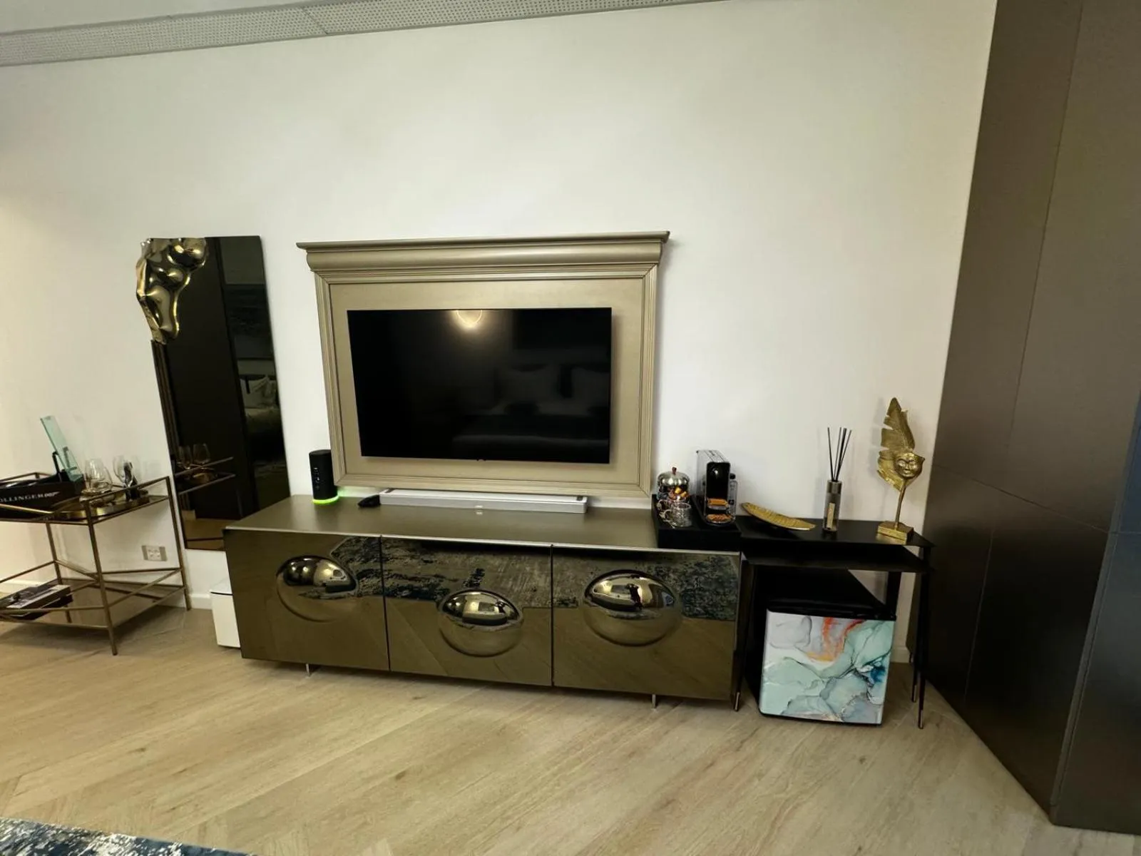 Living room in Studio Bianca in complex Sea On Mamaia Nord