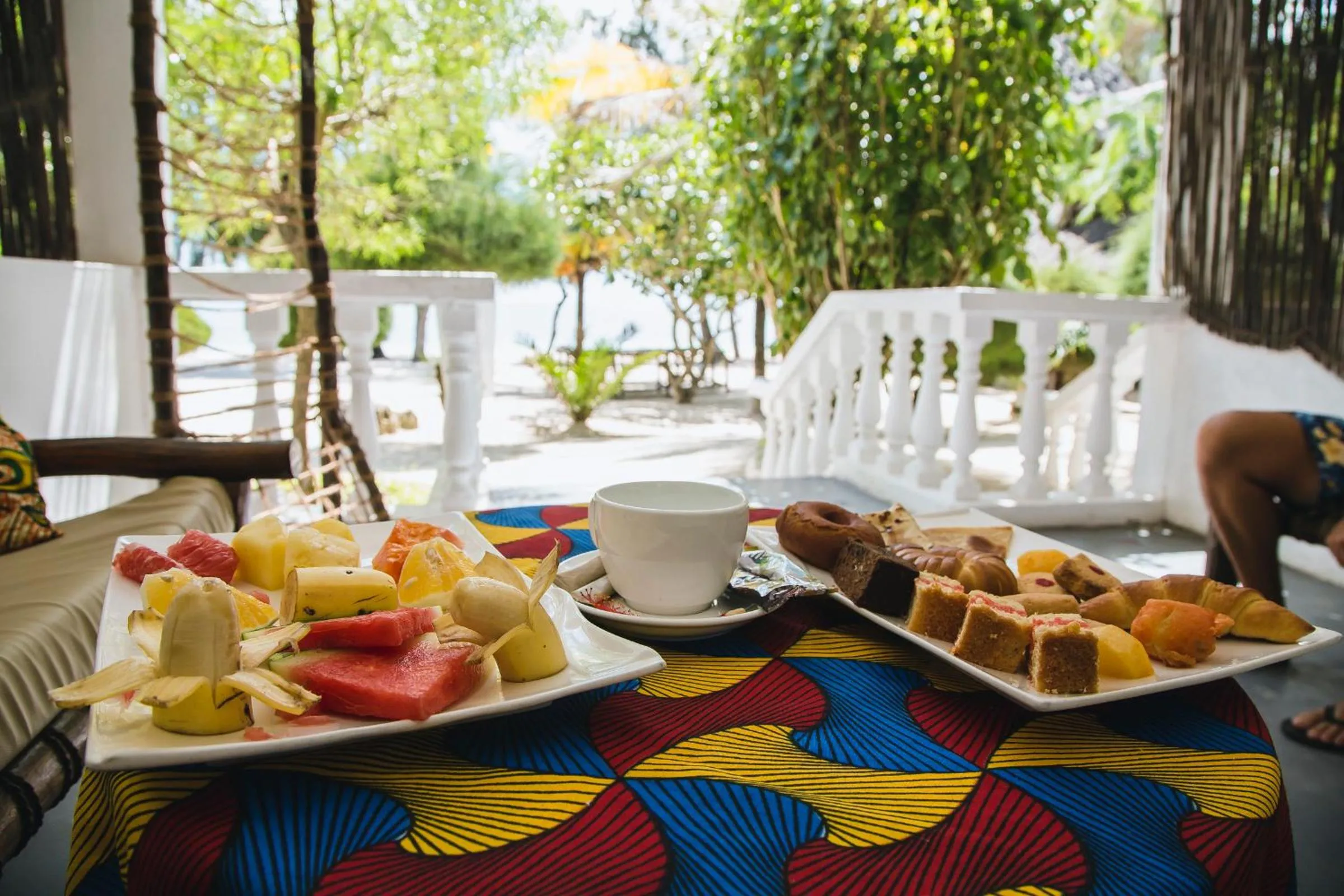 Moonshine Uroa Boutique Hotel