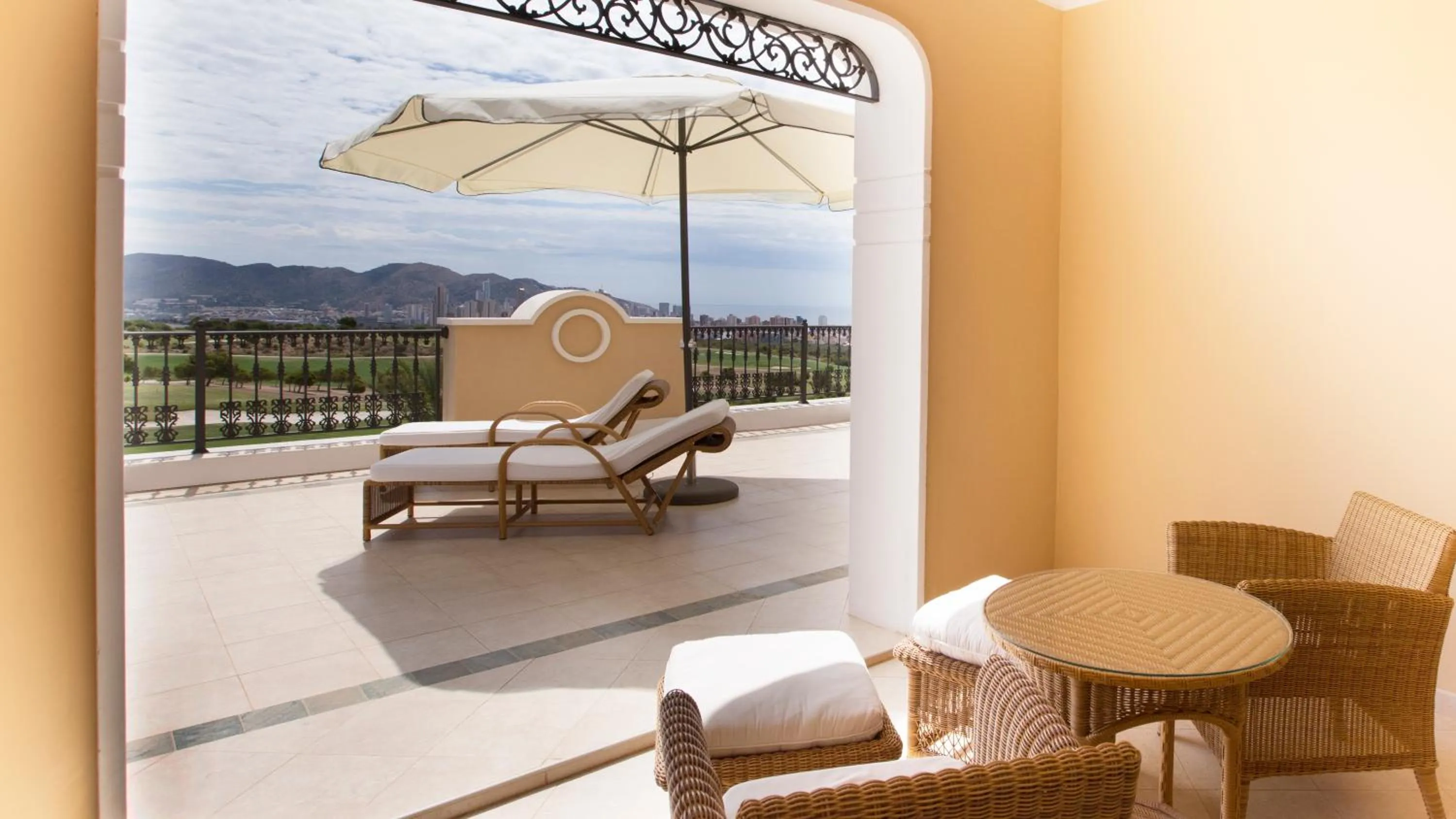 Balcony/Terrace in The Level at Meliá Villaitana