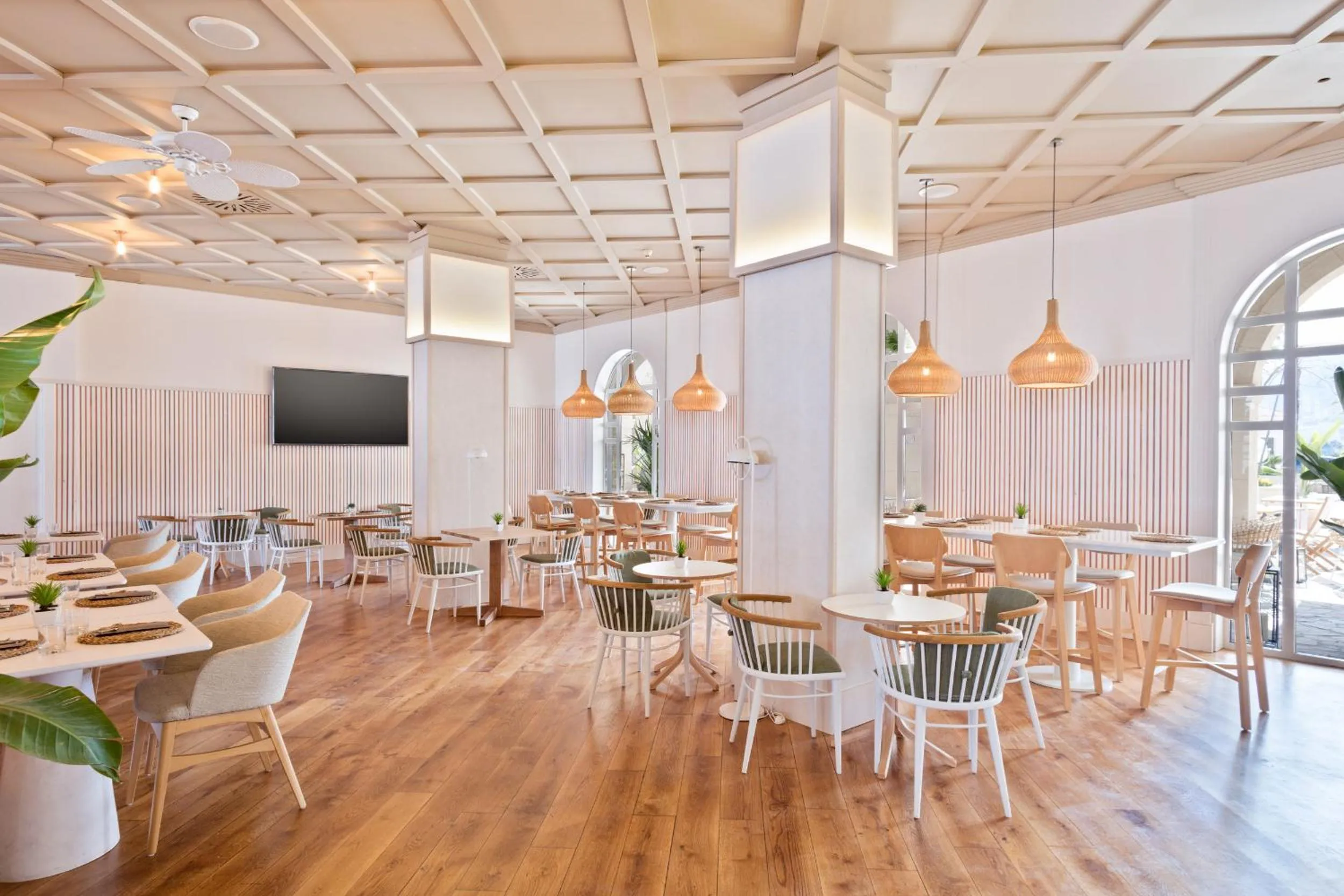 Lounge or bar in The Level at Meliá Villaitana