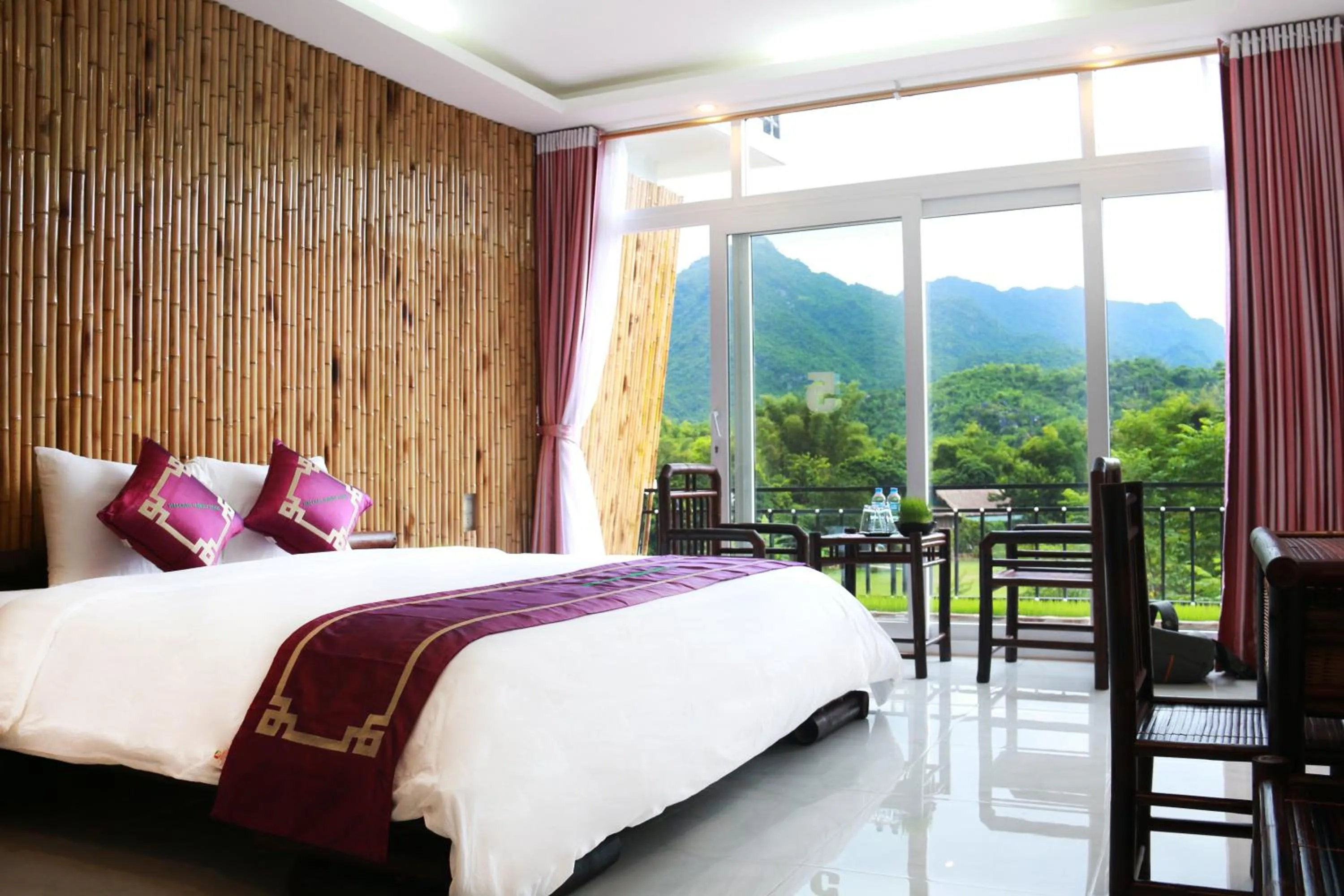 Photo of the whole room, Bed in Mai Chau Sunset Boutique Hotel