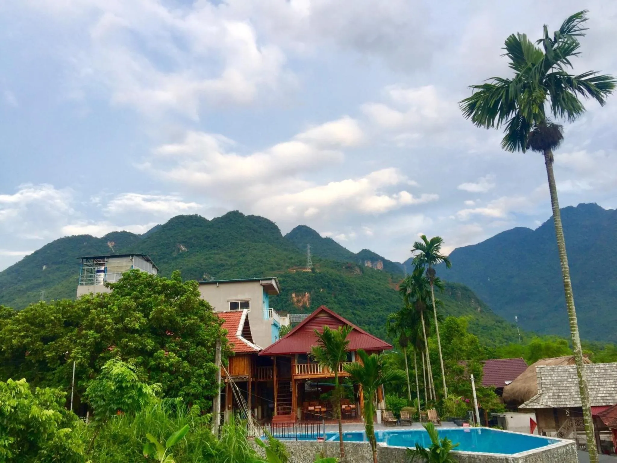 Mai Chau Sunset Boutique Hotel