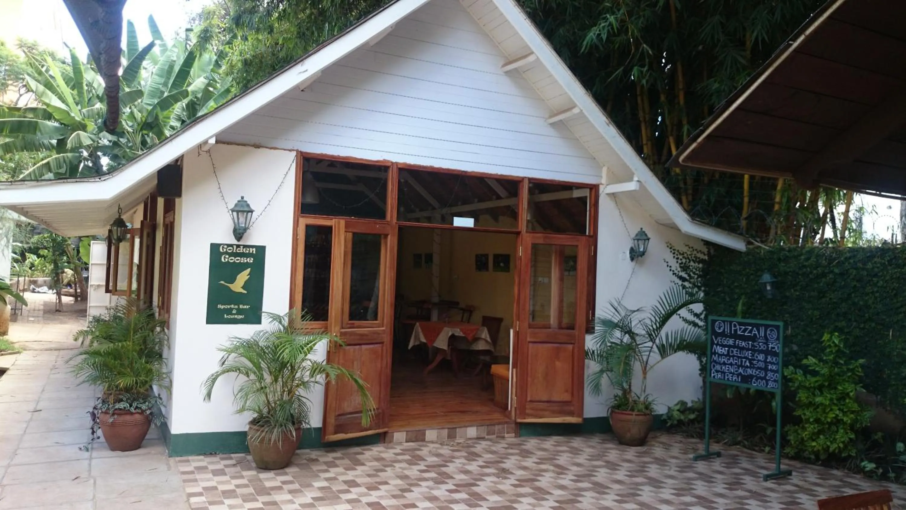 Facade/entrance in Hotel Riverview Westlands