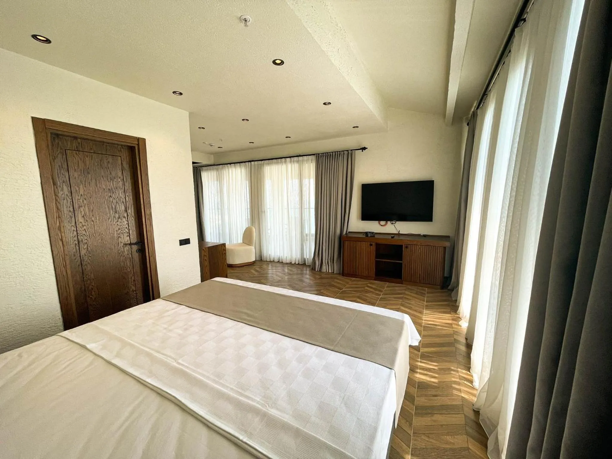 TV and multimedia, Bed in Now Boutique Hotel