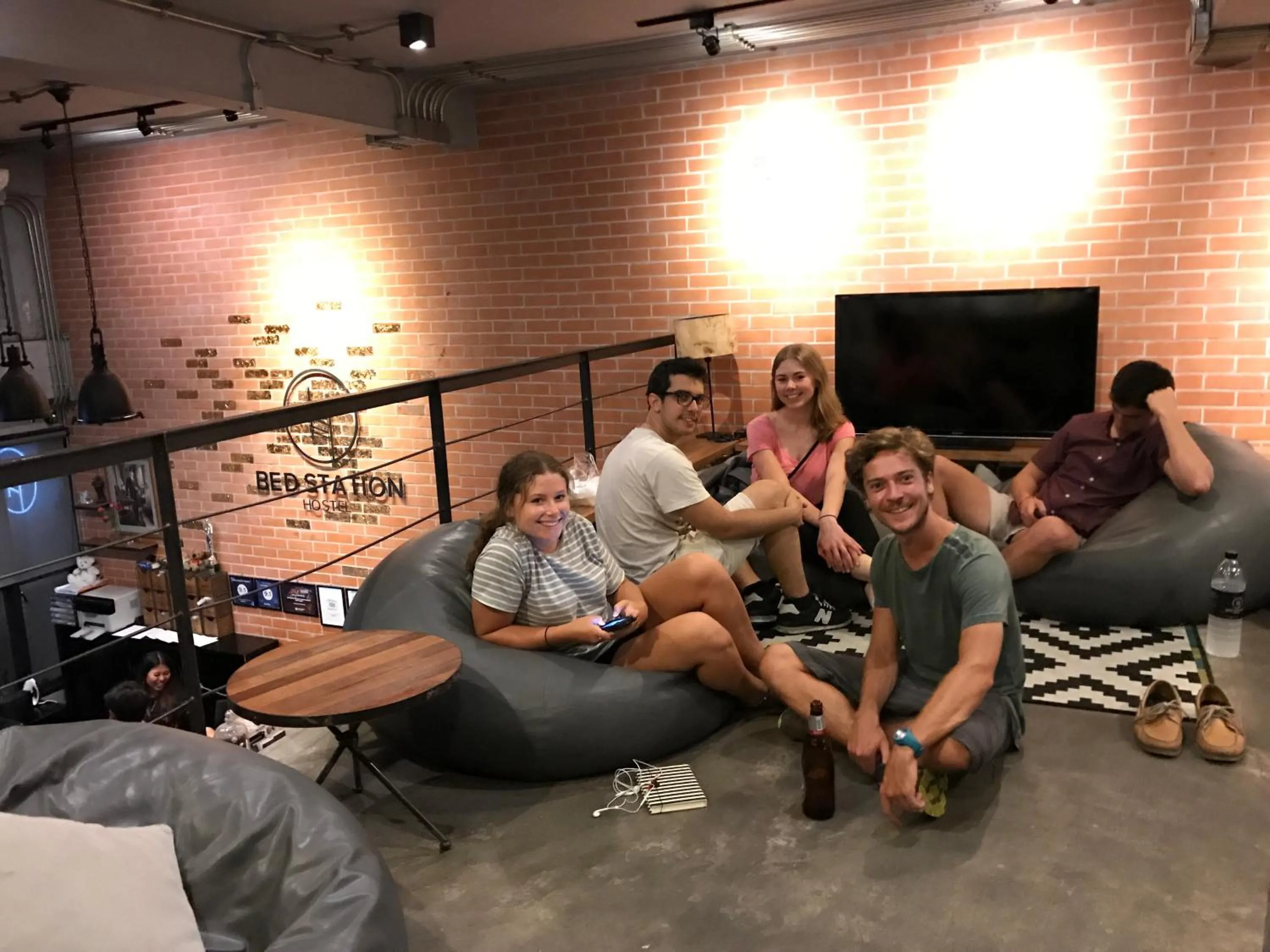 Lobby or reception in BED STATION Hostel Ratchthewi