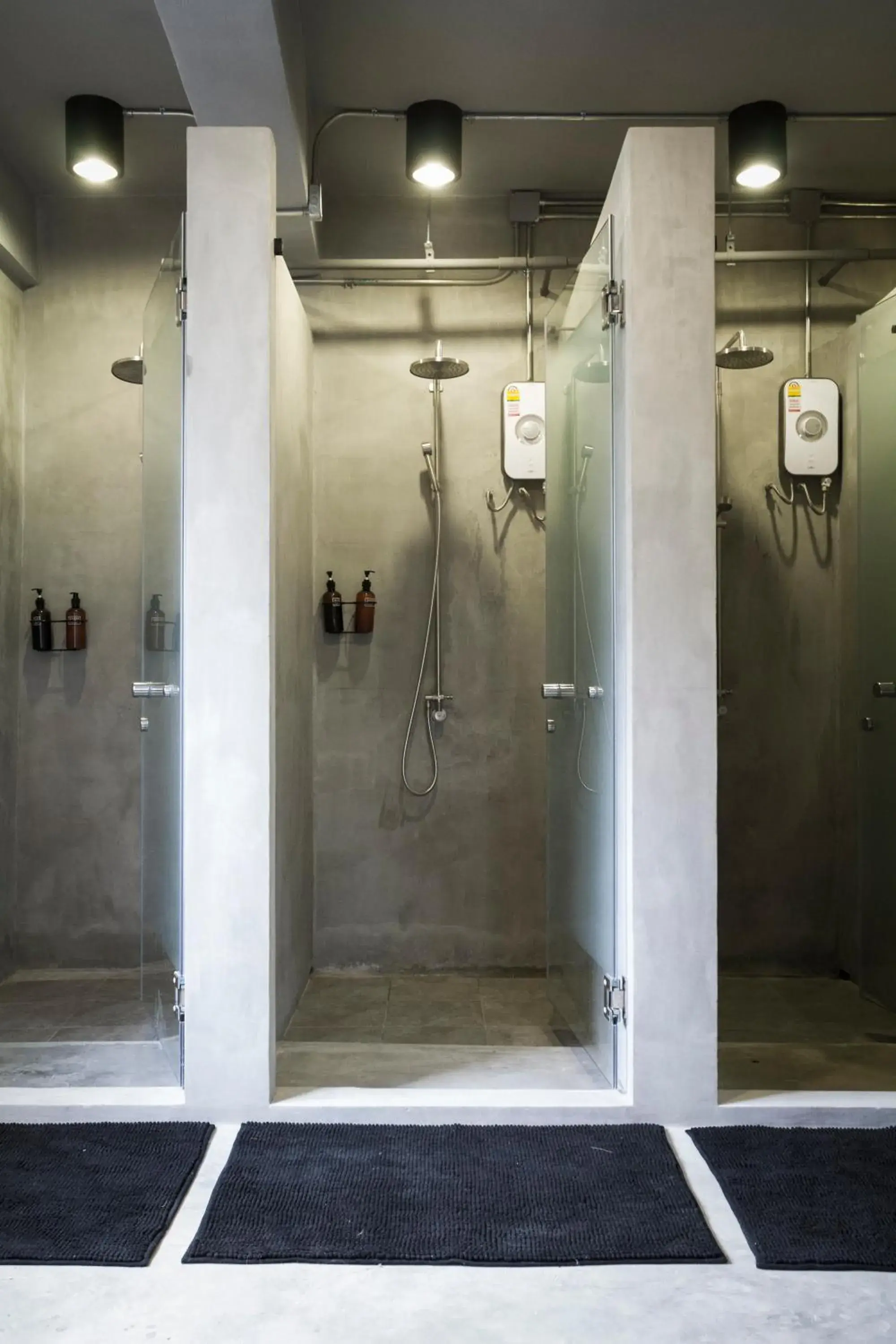 Standard Double Room with Shared Bathroom - No Window in BED STATION Hostel Ratchthewi Standard Double Room with Shared Bathroom - No Window in BED STATION Hostel Ratchthewi