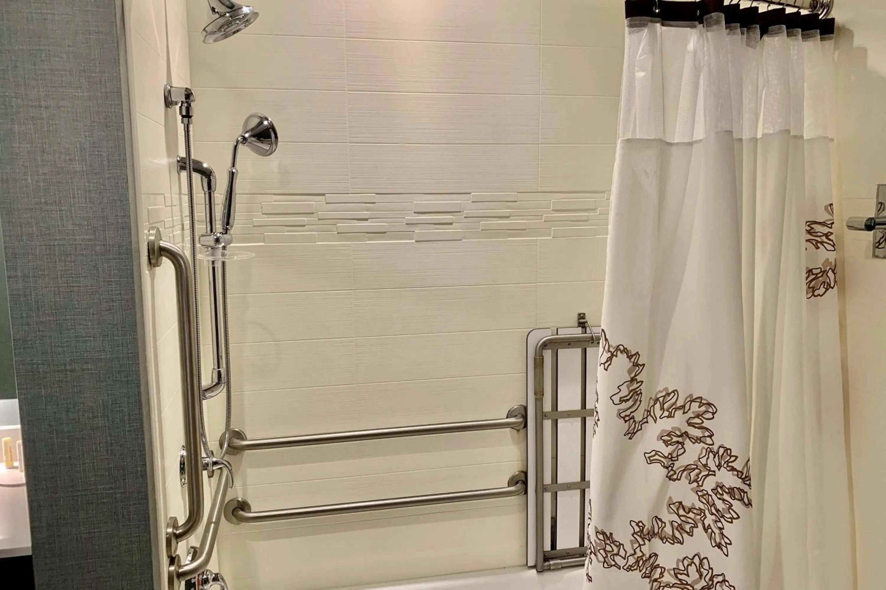 Bathroom in Residence Inn by Marriott Columbus Dublin