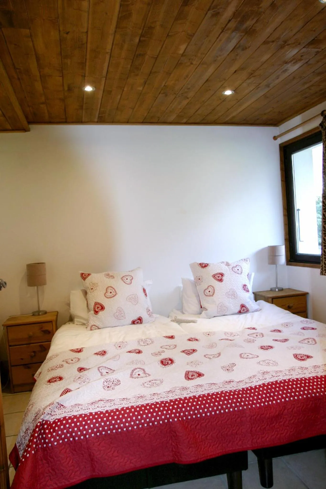 Bedroom, Bed in Ideal For all type of families "Chalet Japonyard"