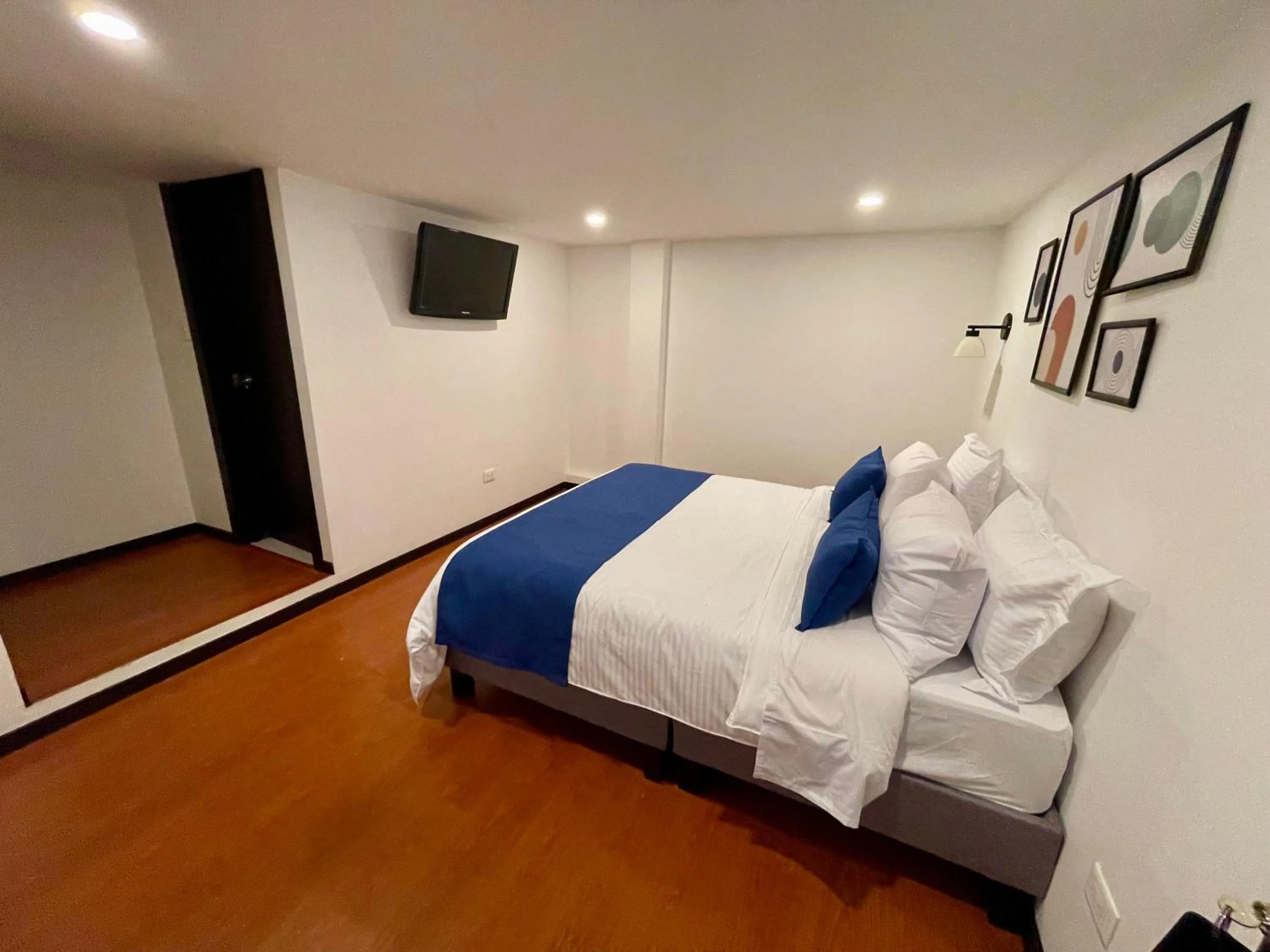 Bed in Hotel Embajada 44