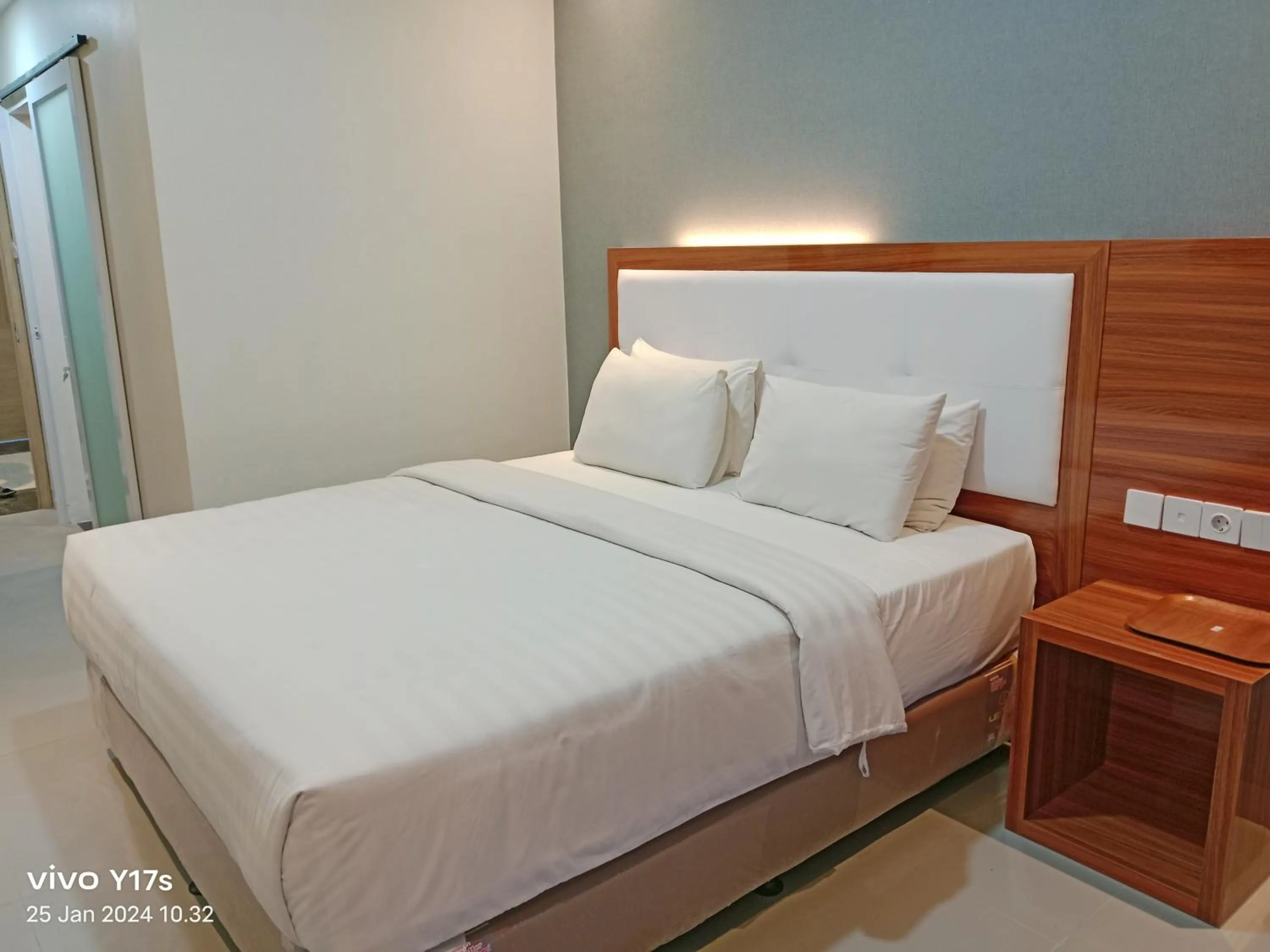 Bed in Grand Cahaya Hotel Pangandaran