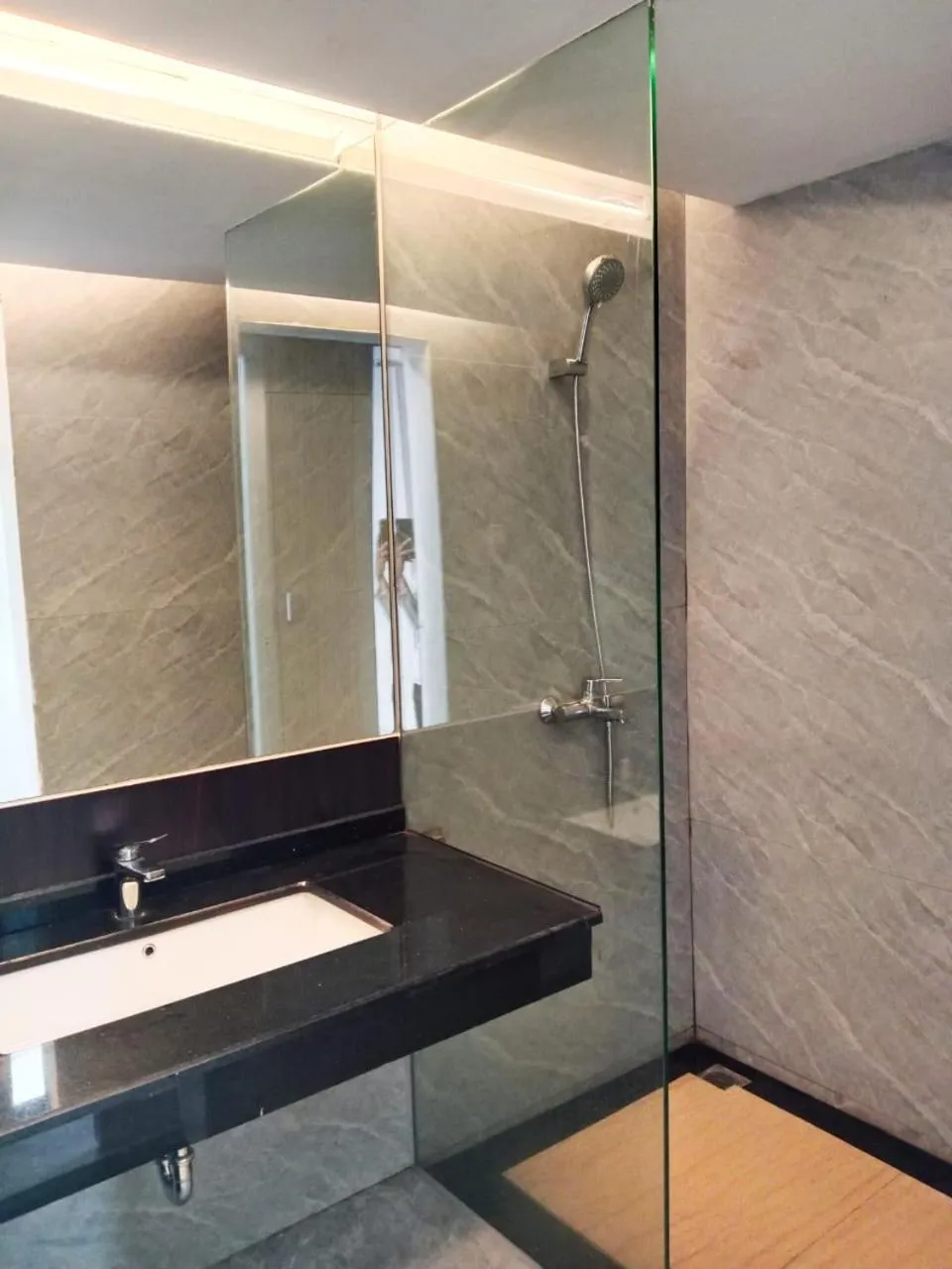 Bathroom in Grand Cahaya Hotel Pangandaran