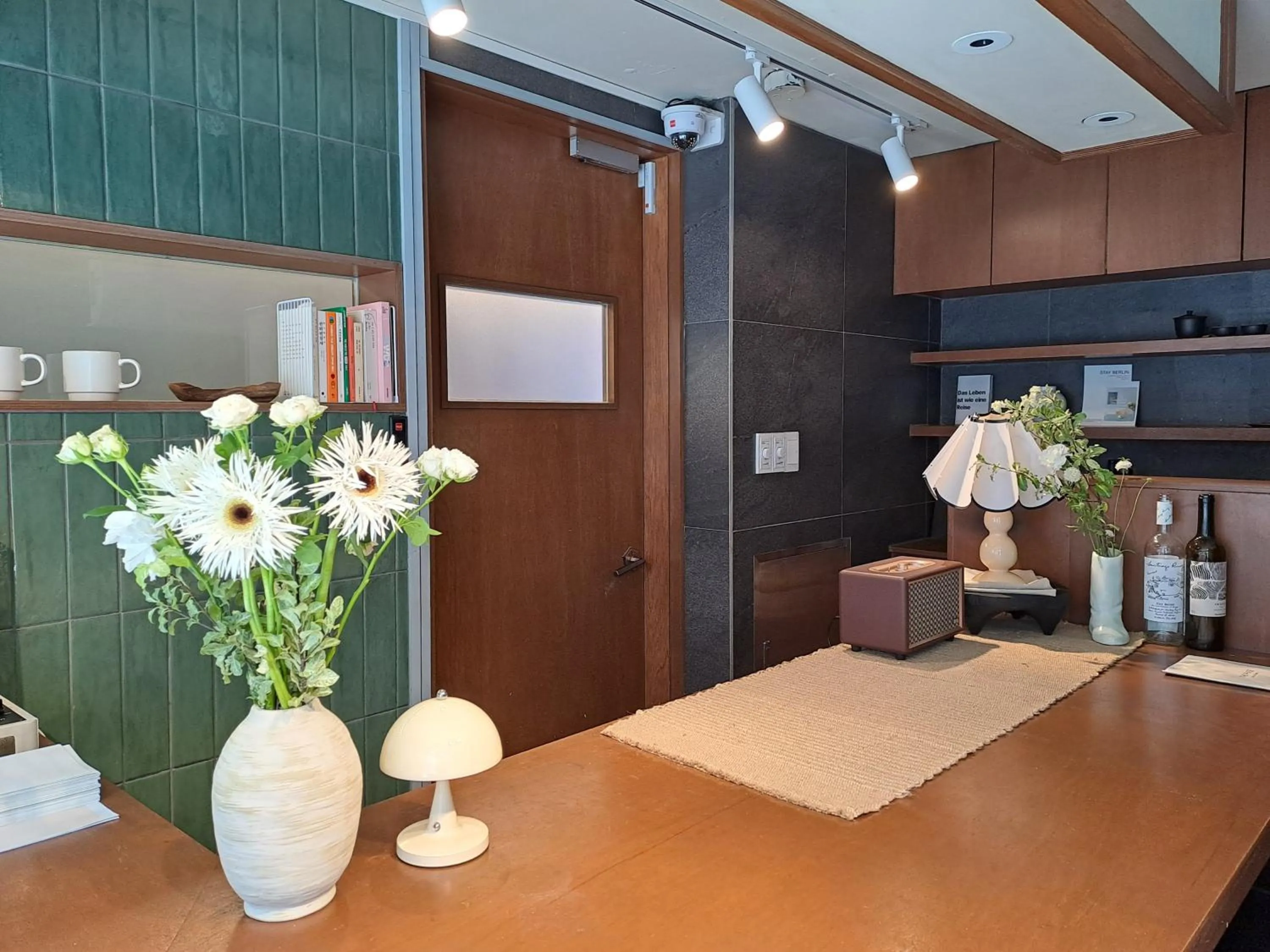 Restaurant/places to eat in The Phase Boutique Hotel 동대문