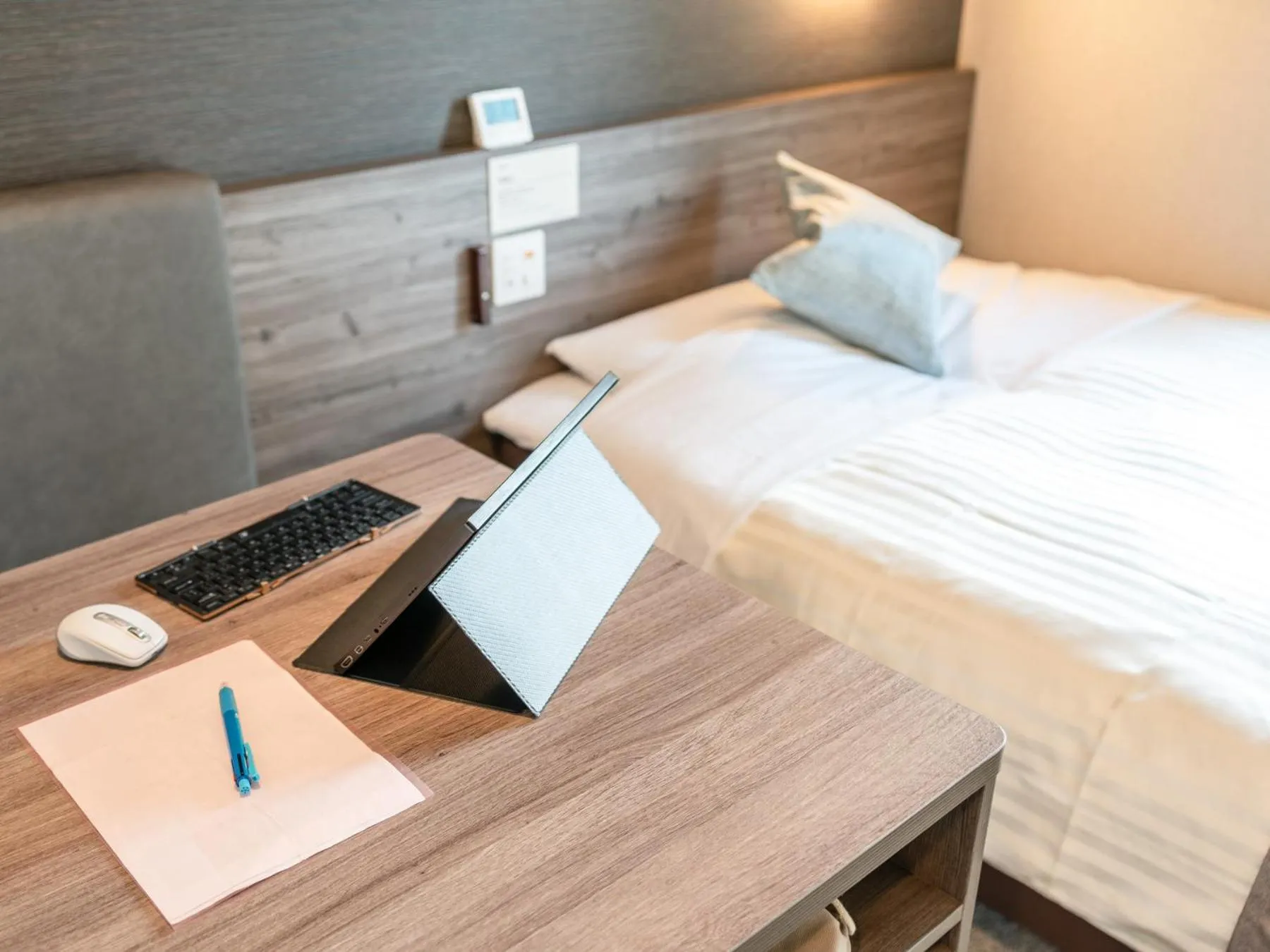 Photo of the whole room, Bed in Super Hotel Premier Nagoya Sakuradoriguchi