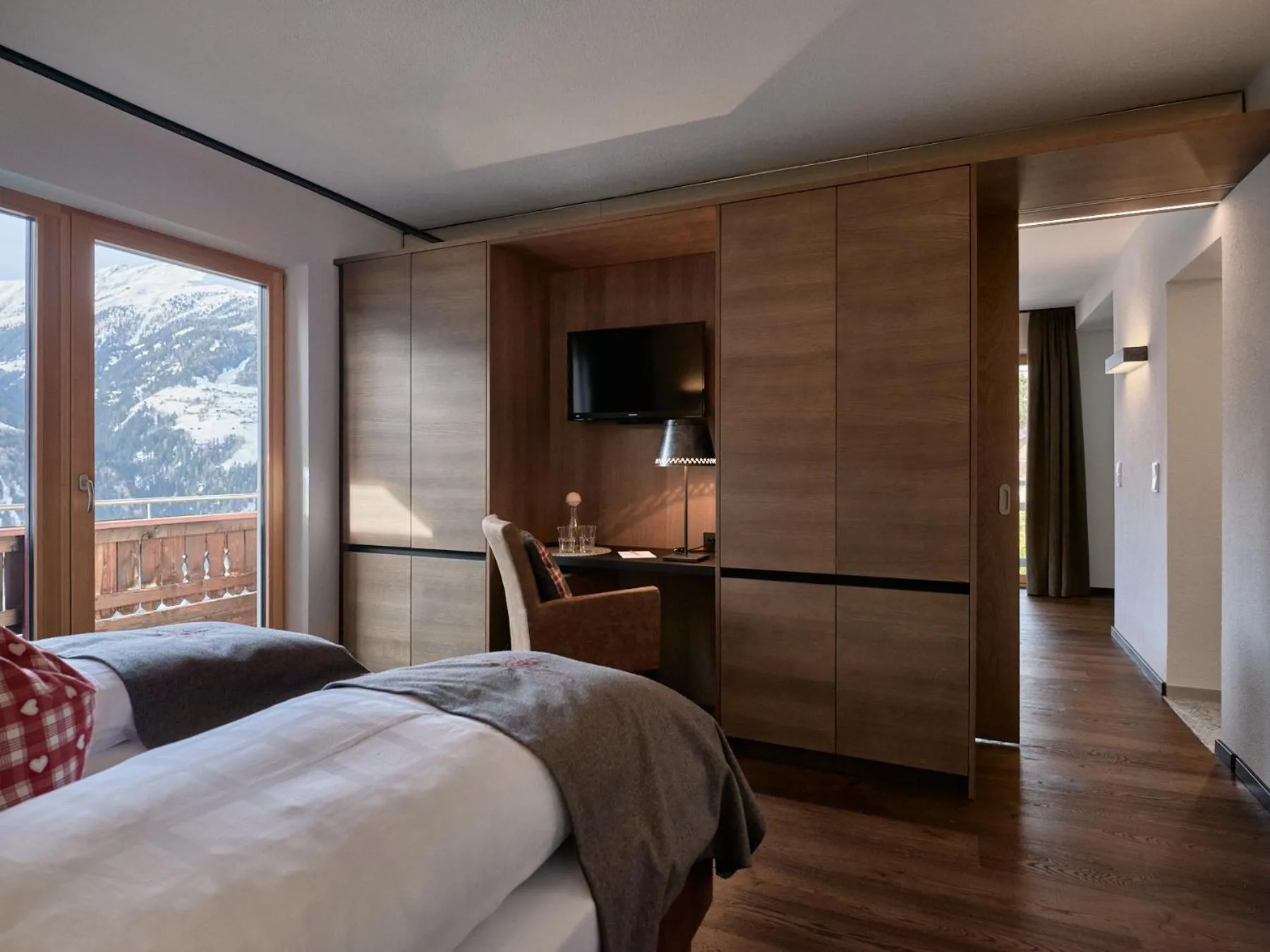 Bedroom, Bed in Panoramahotel Fliesserhof