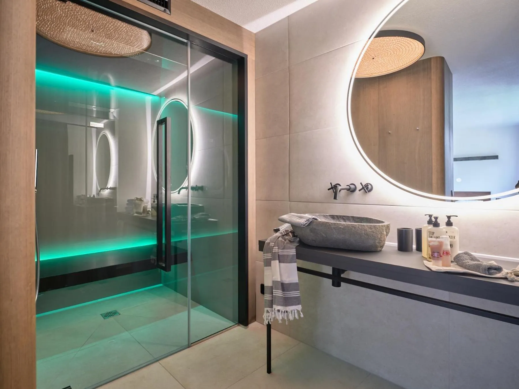 Bathroom in Panoramahotel Fliesserhof