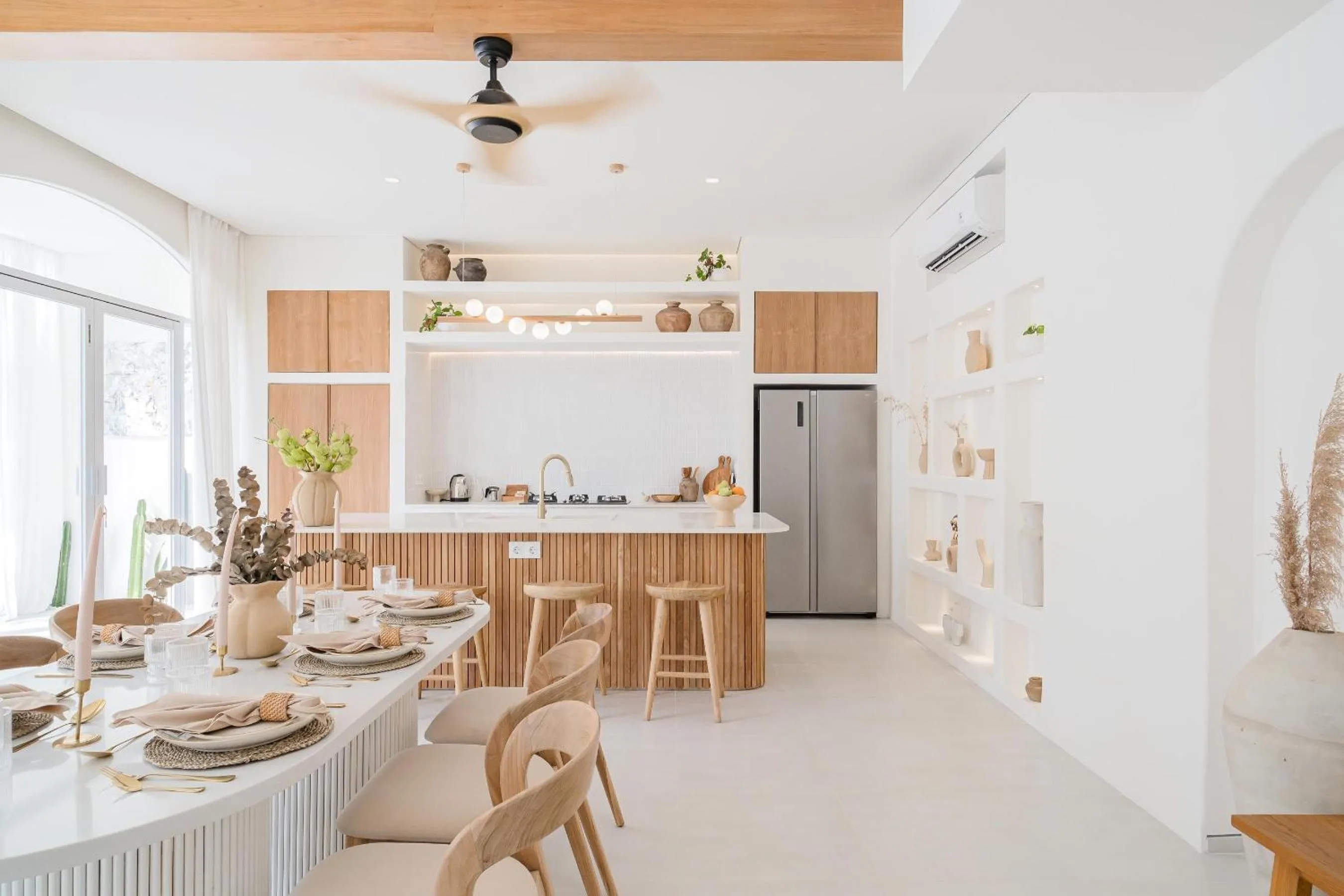 Dining area in Mazari Villas