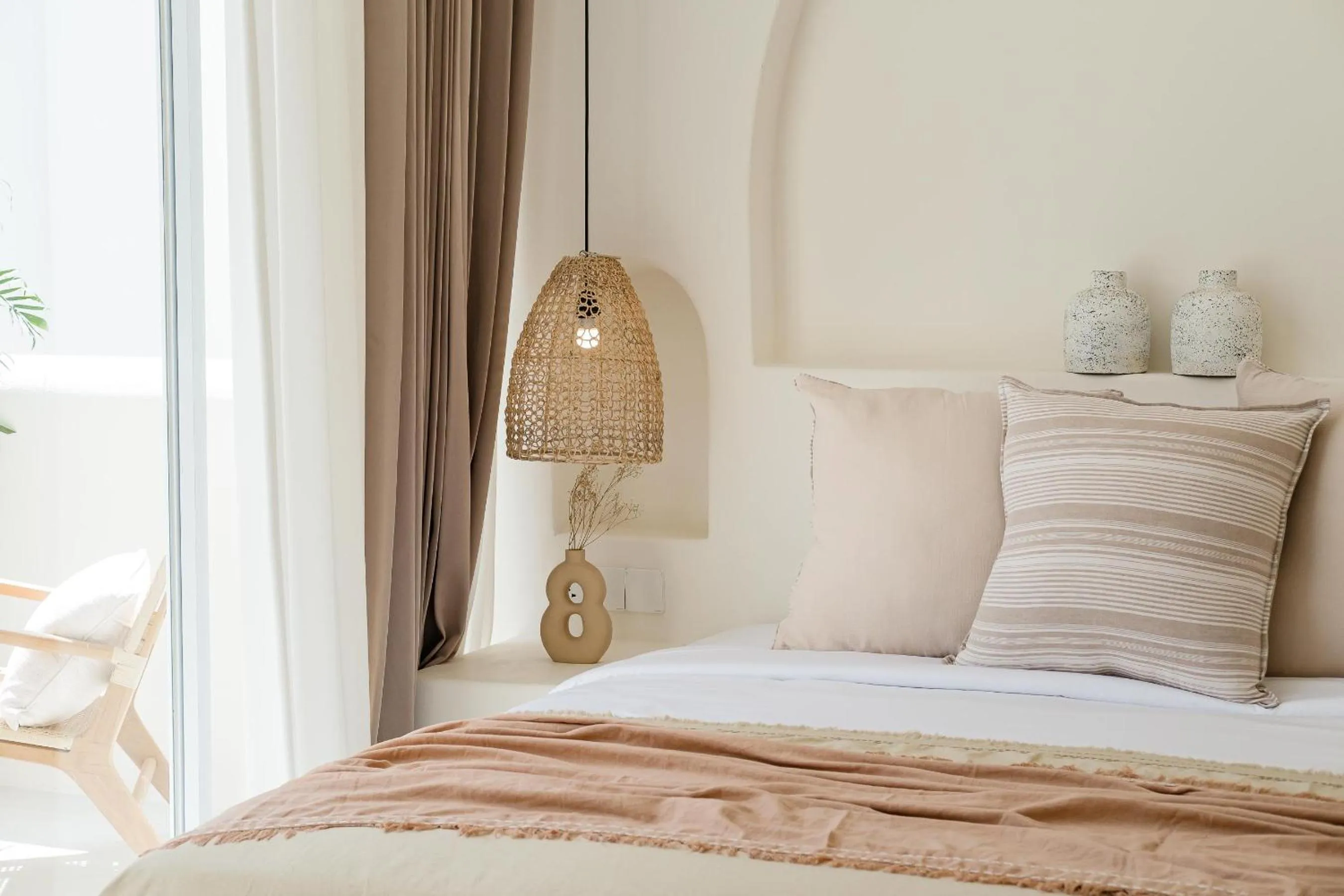 Bed in Mazari Villas