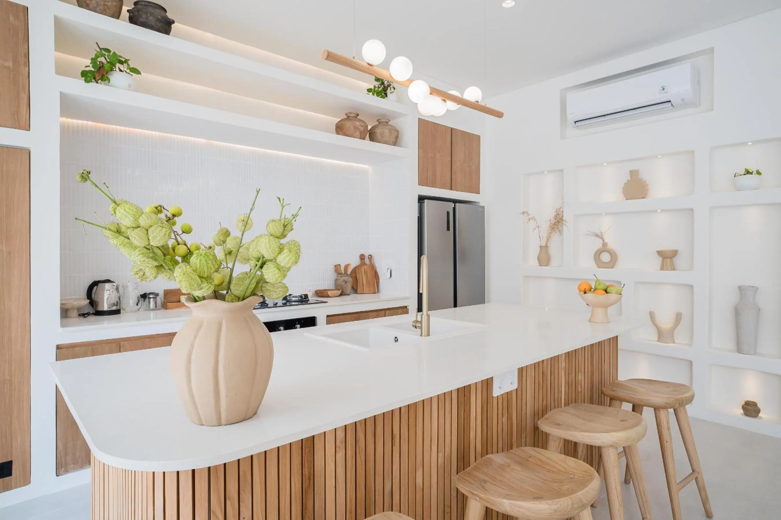 Kitchen or kitchenette in Mazari Villas