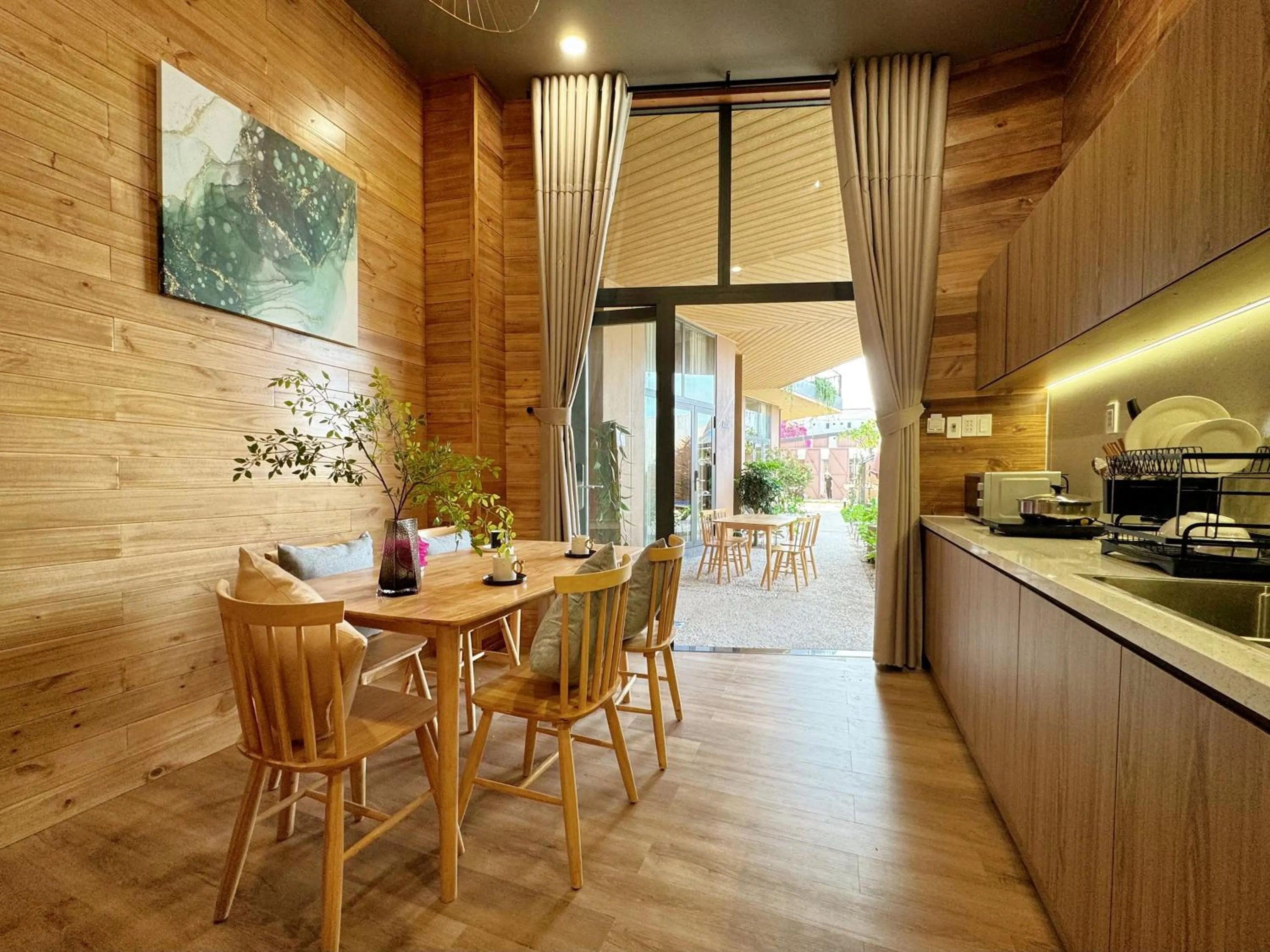 Kitchen or kitchenette in Vanilla Ho Tram Homestay