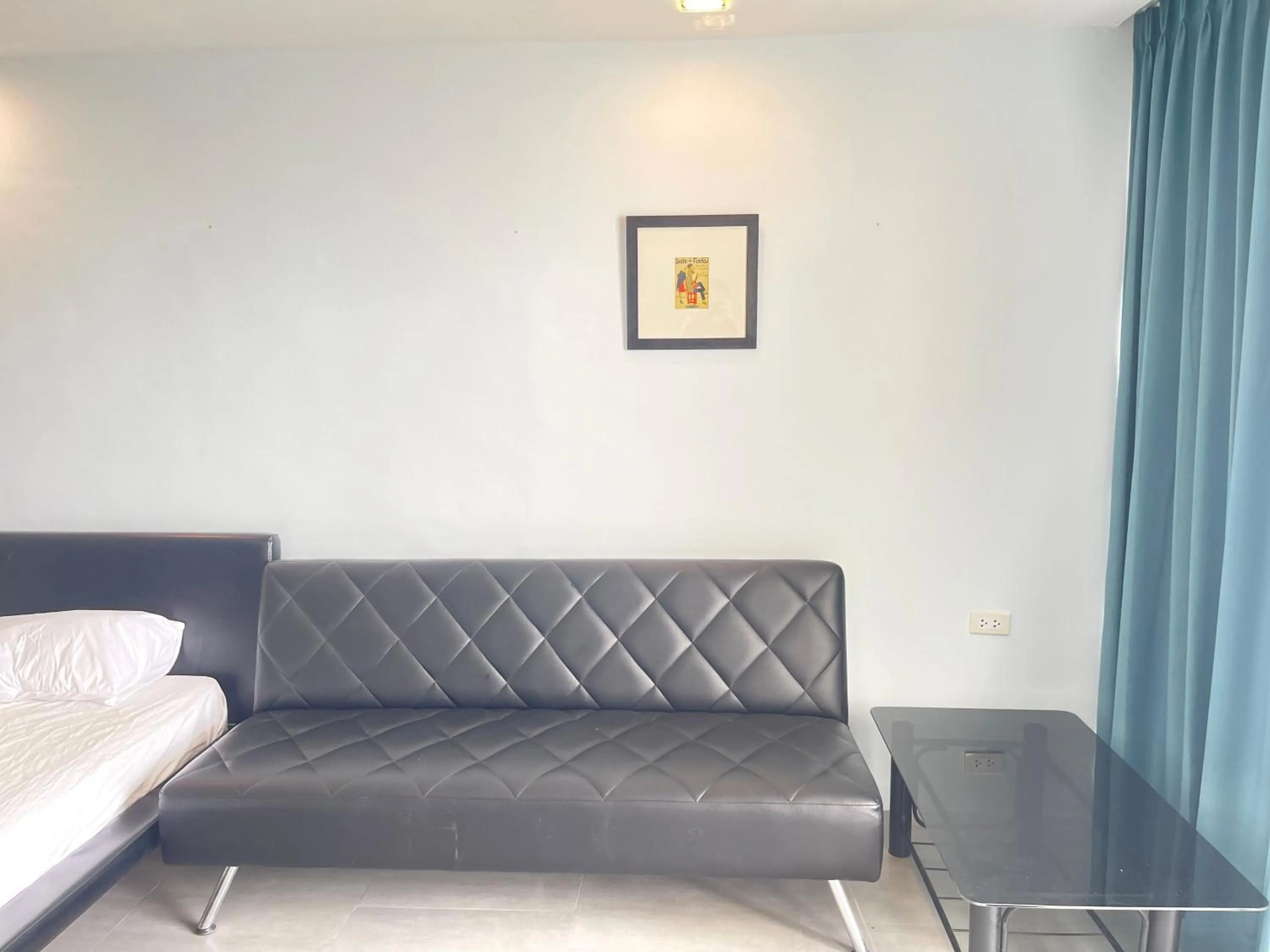 Dining area in Milford paradise