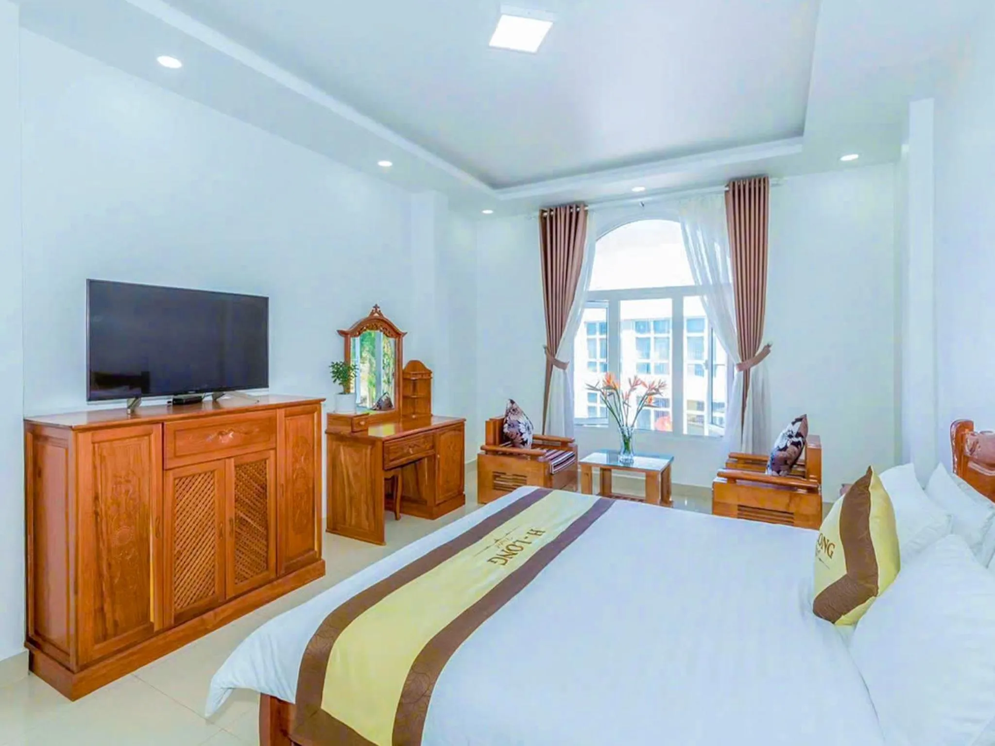 TV and multimedia, Bed in H-Long Dalat Hotel - Ngay Trung Tâm