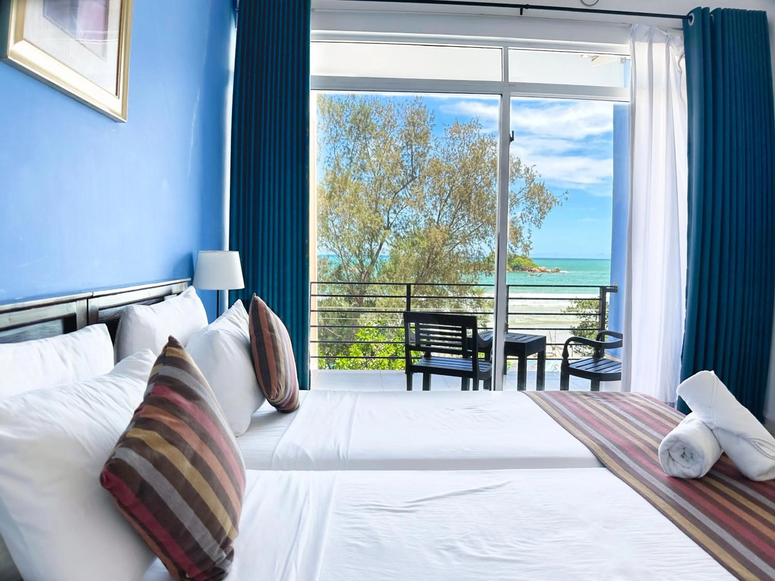 Natural landscape, Bed in Twenty -Two Dazzle Bay