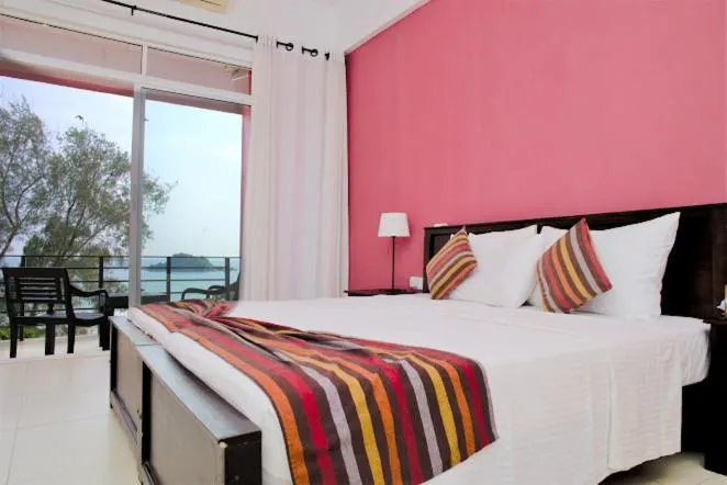 Bed in Twenty -Two Dazzle Bay