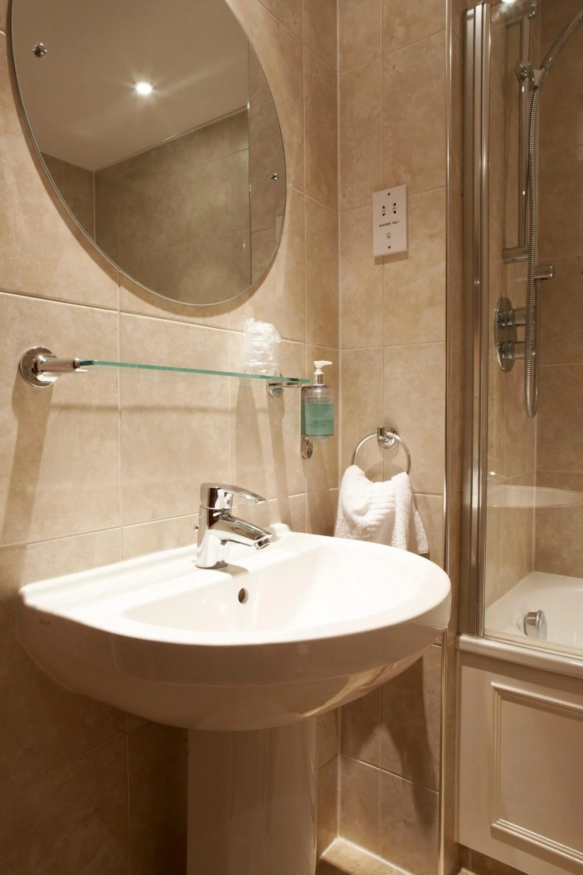 Bathroom in Best Western Plus Nottingham Westminster Hotel