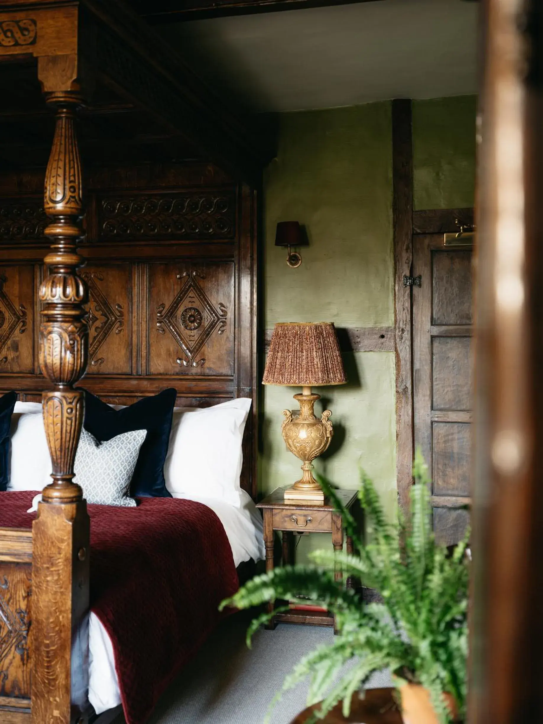 King Room in Boys Hall King Room in Boys Hall