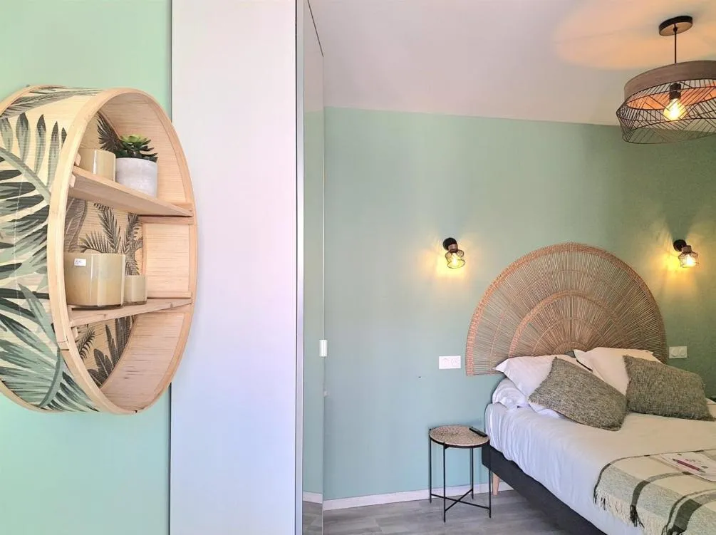 Bed in Domaine de la Mautanne