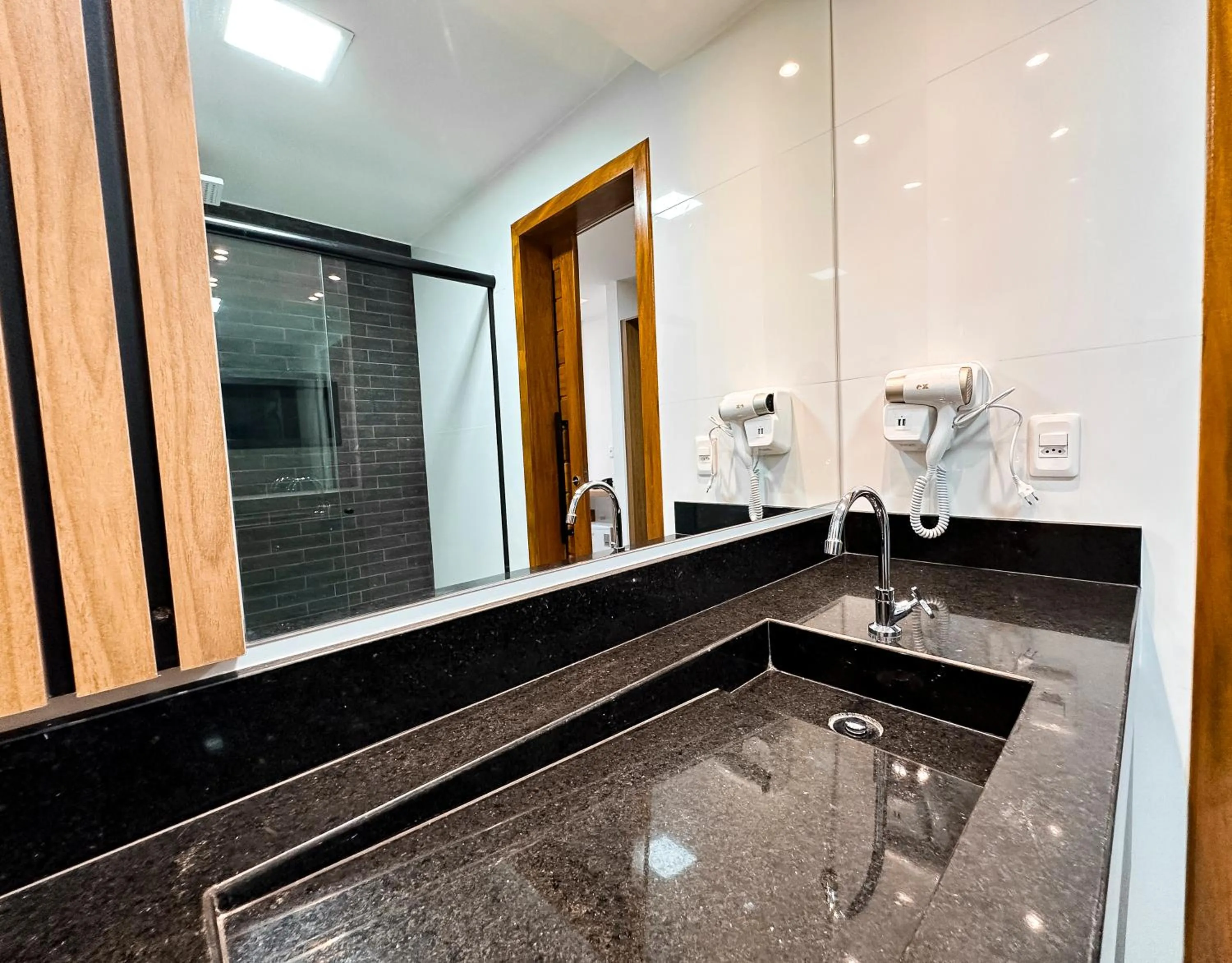 Bathroom in Aloha Palace Hotel