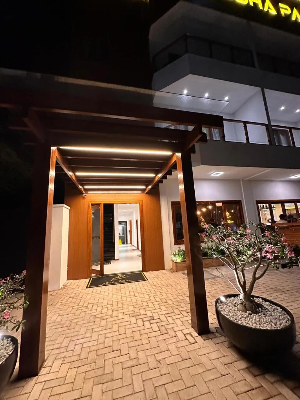 Facade/entrance in Aloha Palace Hotel