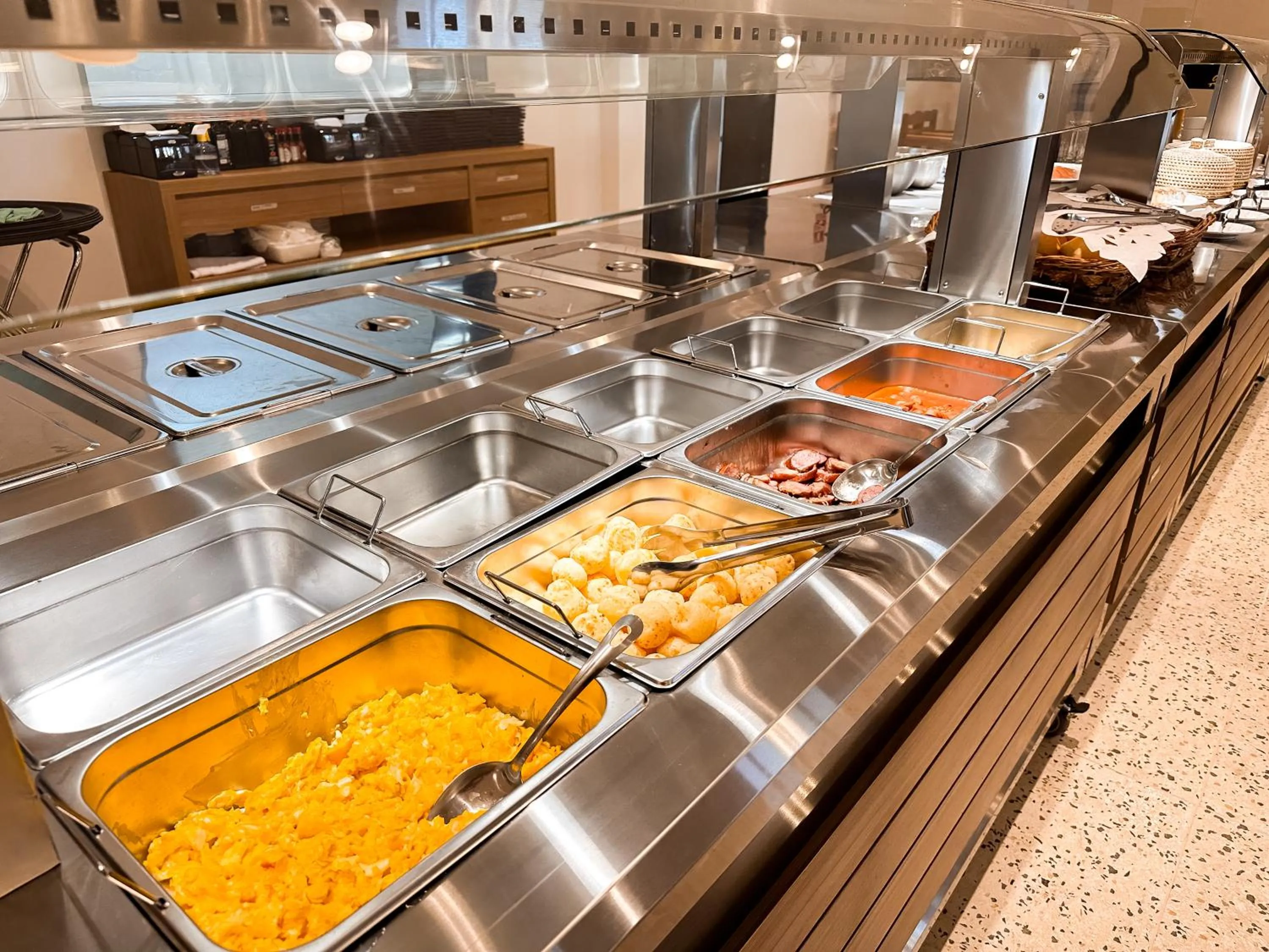 Buffet breakfast in Aloha Palace Hotel