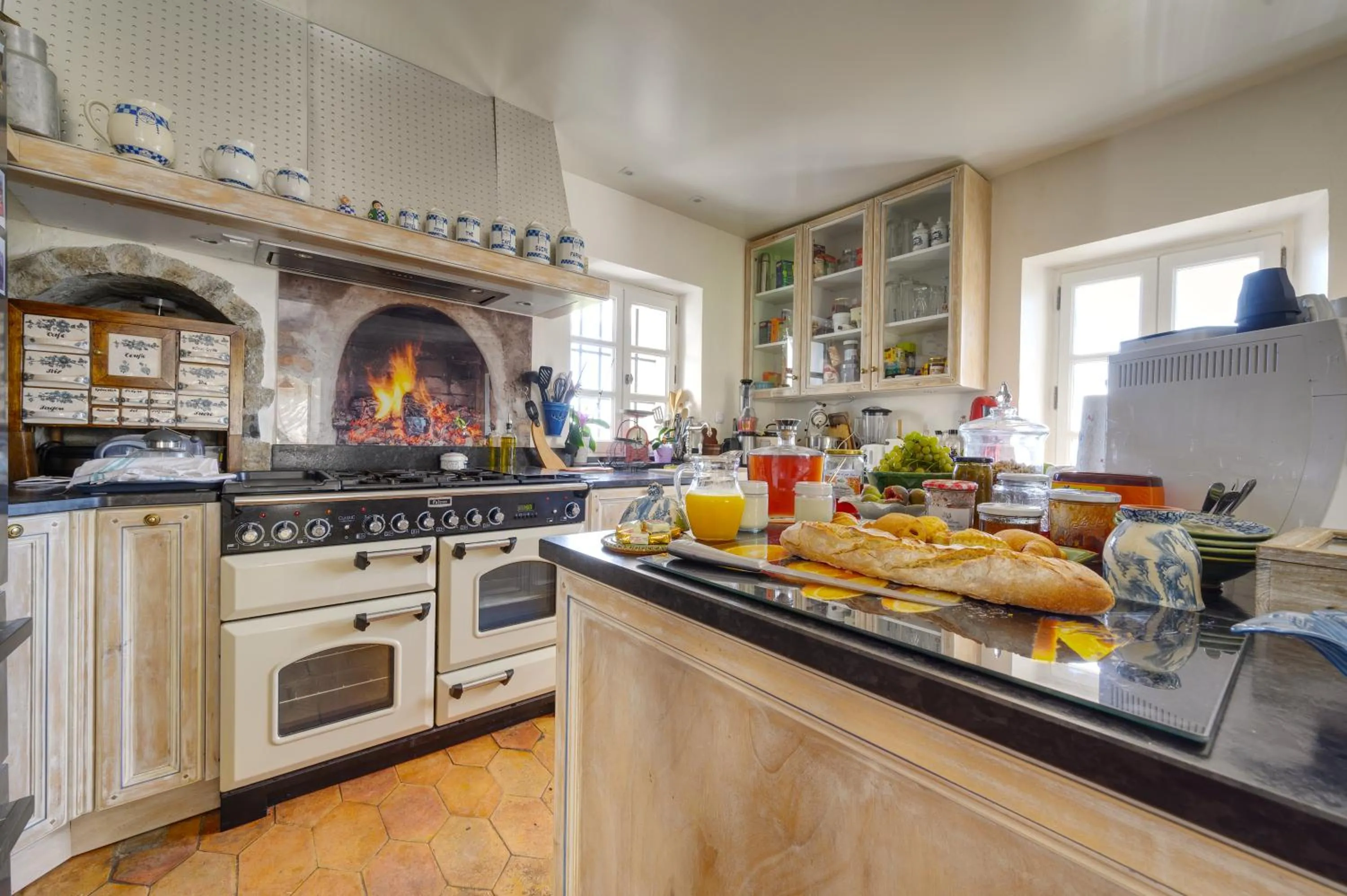 Breakfast in Chambre d'hôtes, Mas de Louise