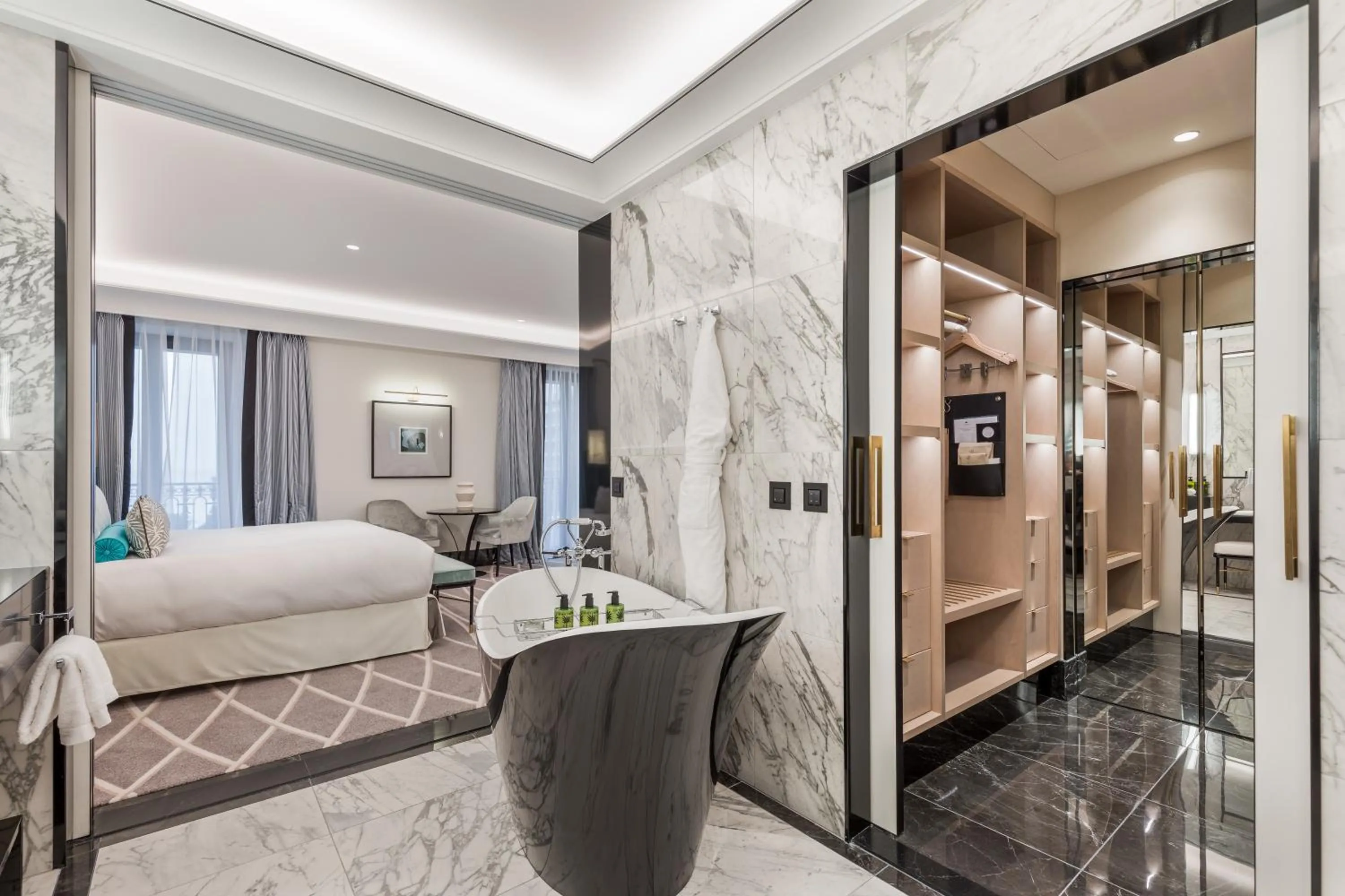 Bed in Maison Albar - Le Victoria