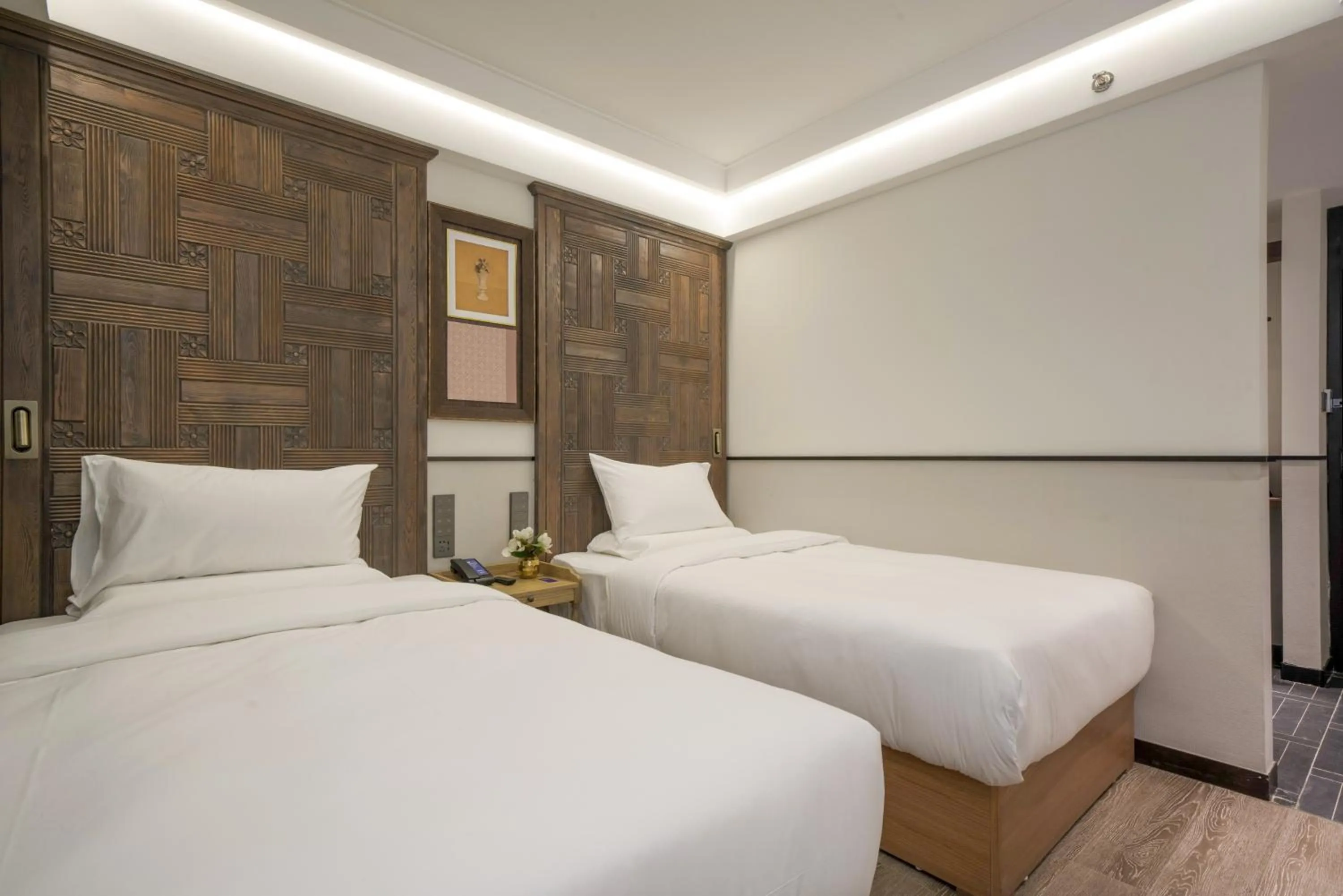 Shanghai Huaihai Mansion