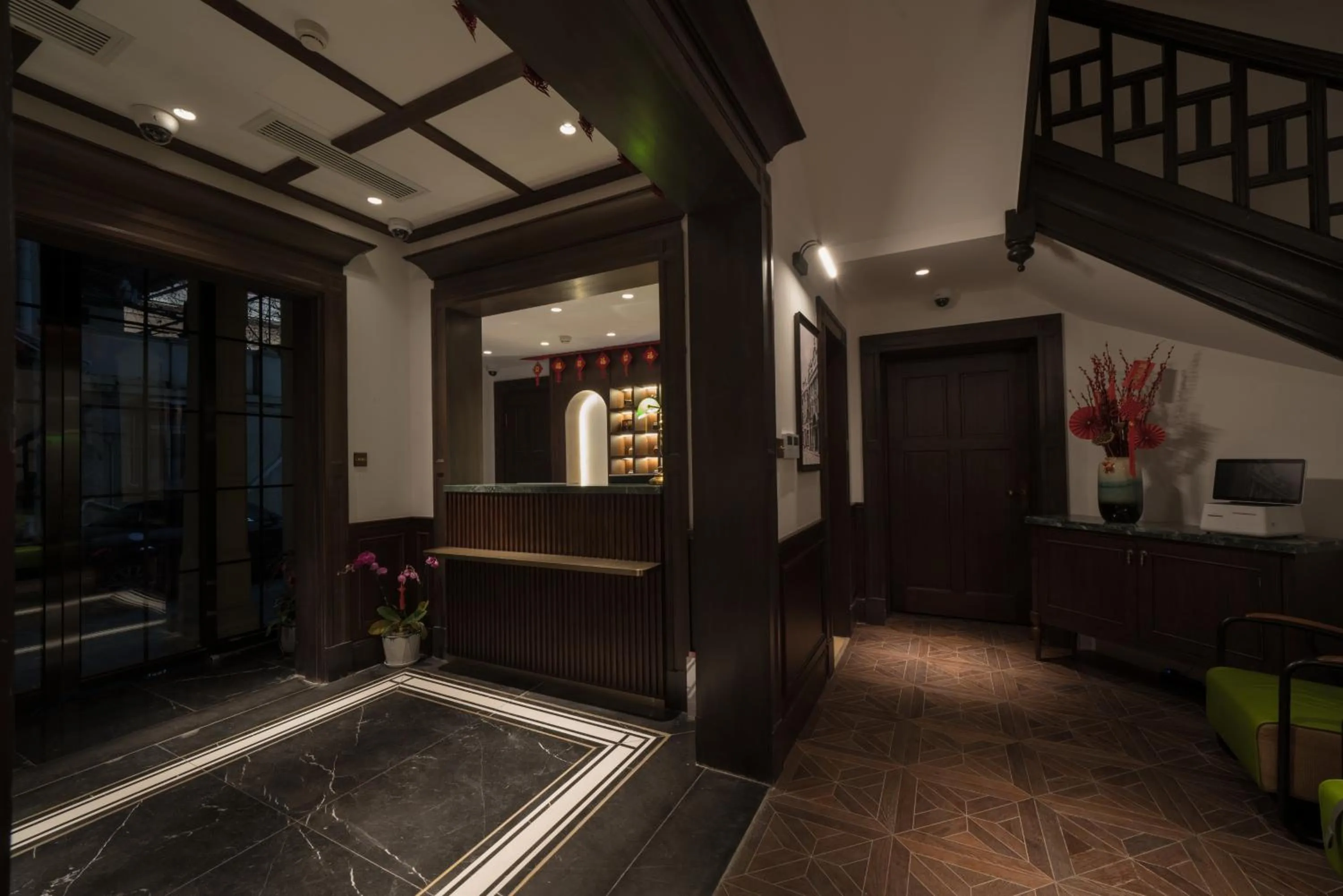 Shanghai Huaihai Mansion